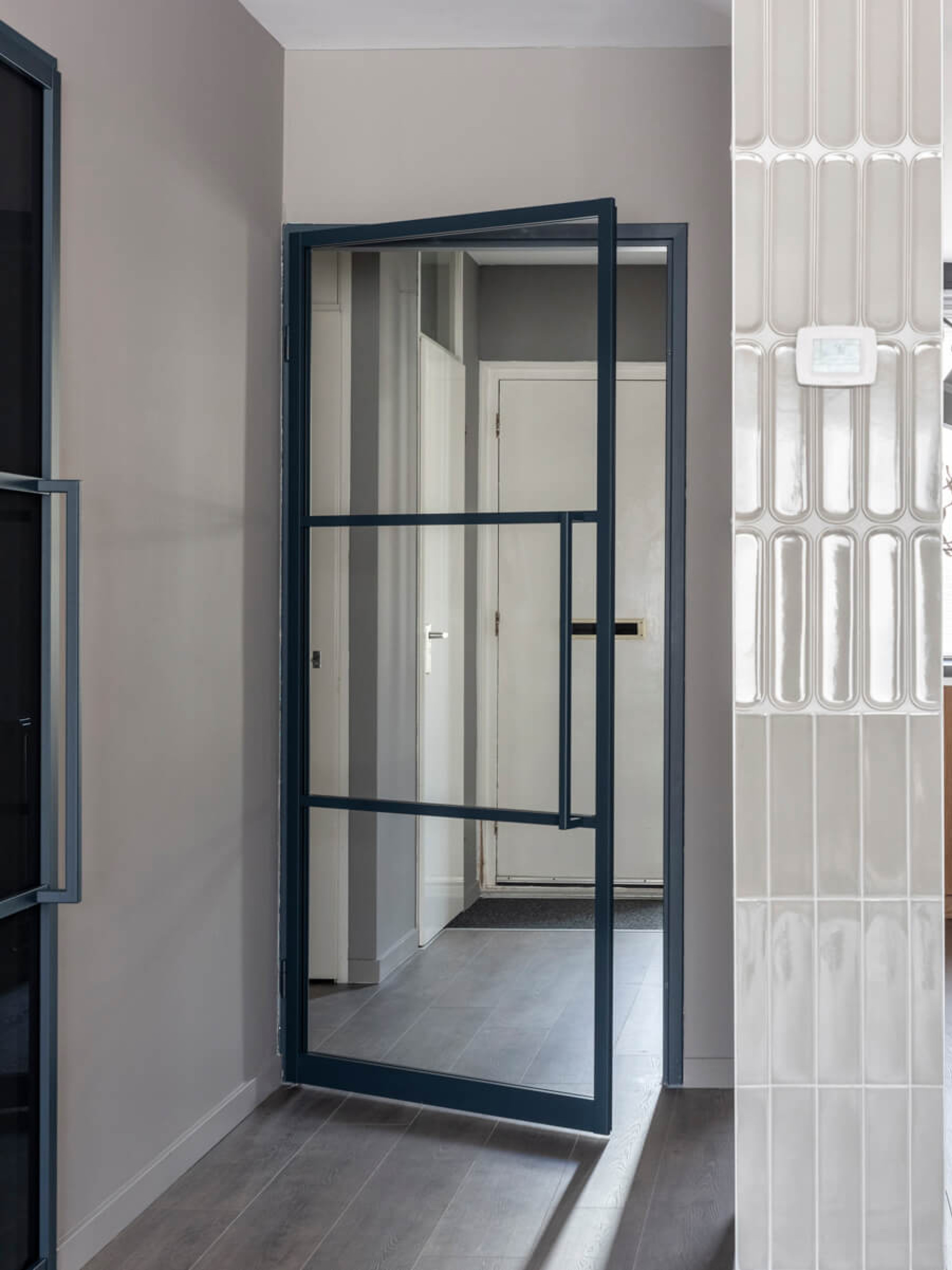 blauwe stalen deur gewoon gers vtwonen