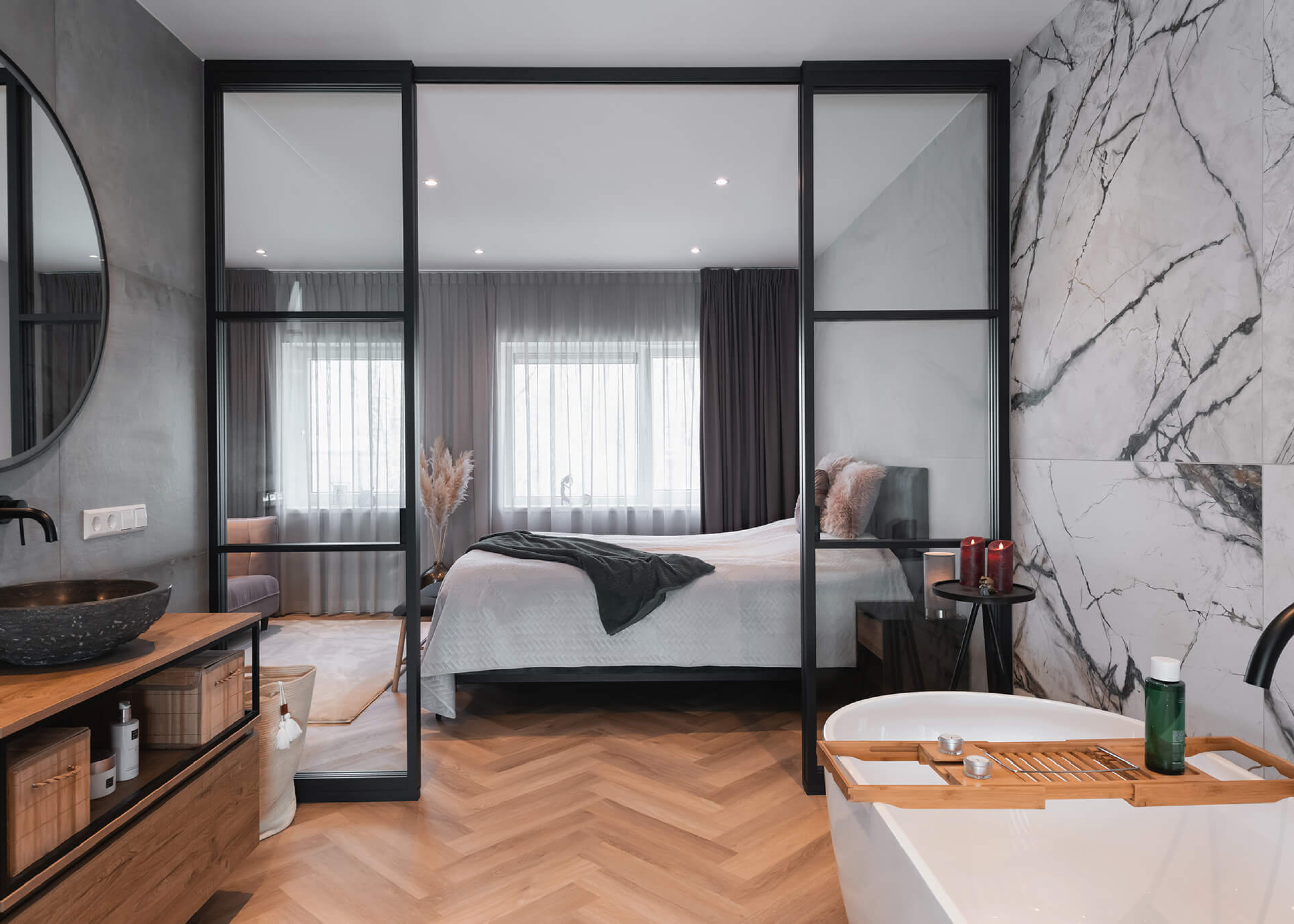 Stalen schuifdeuren badkamer GewoonGers