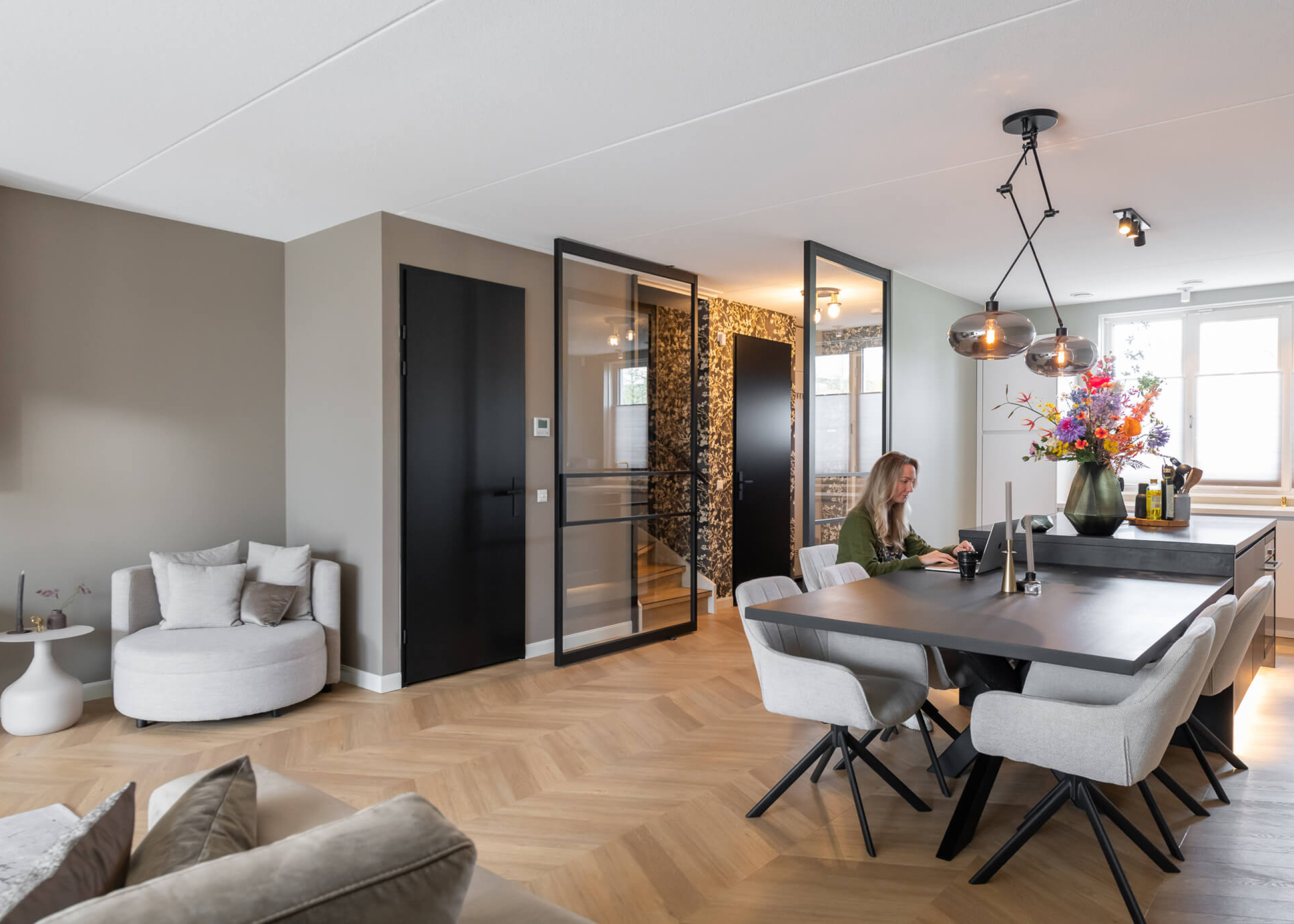 glaswand zwarte taatsdeur GewoonGers