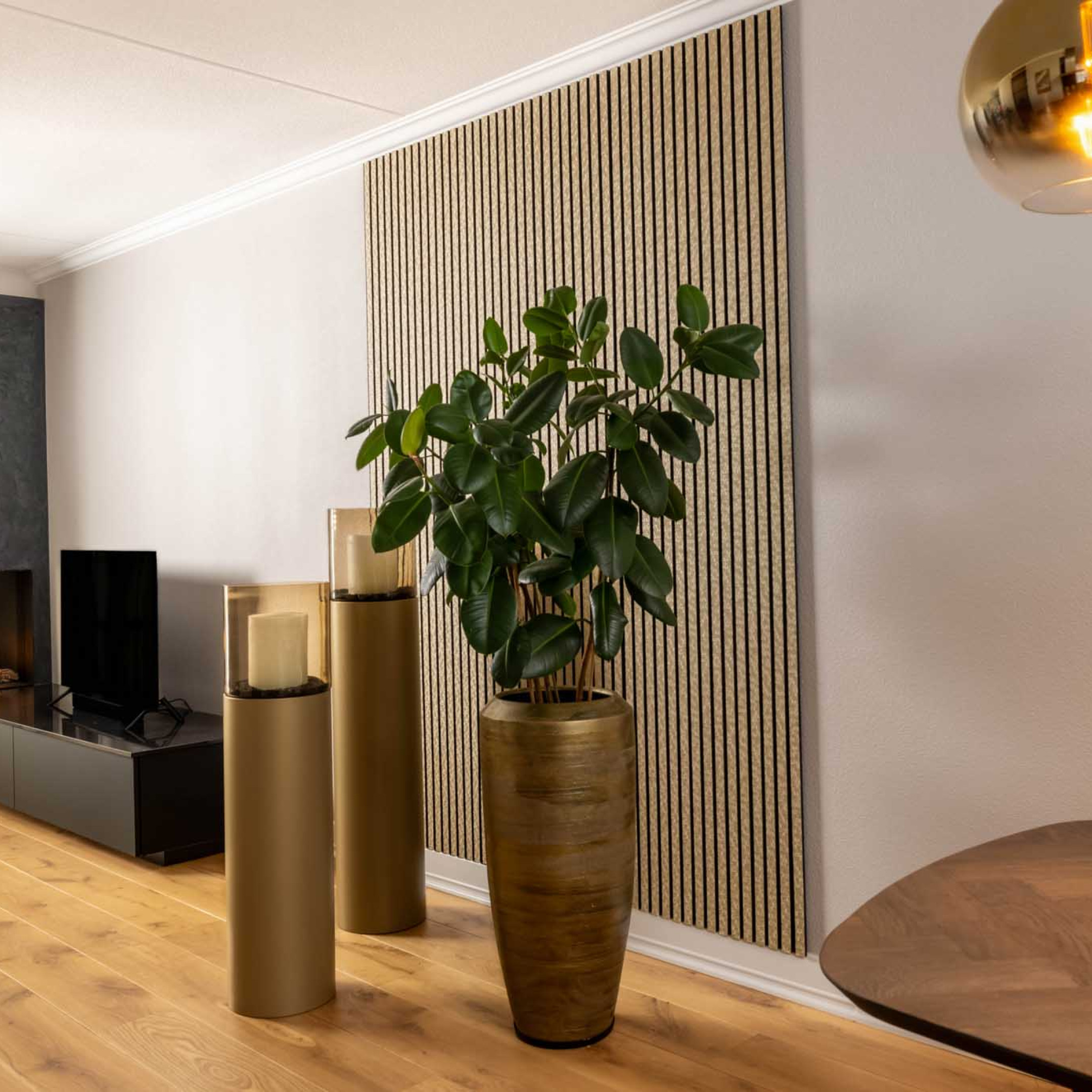 akoestische panelen goud GewoonGers lattenwand akupanel