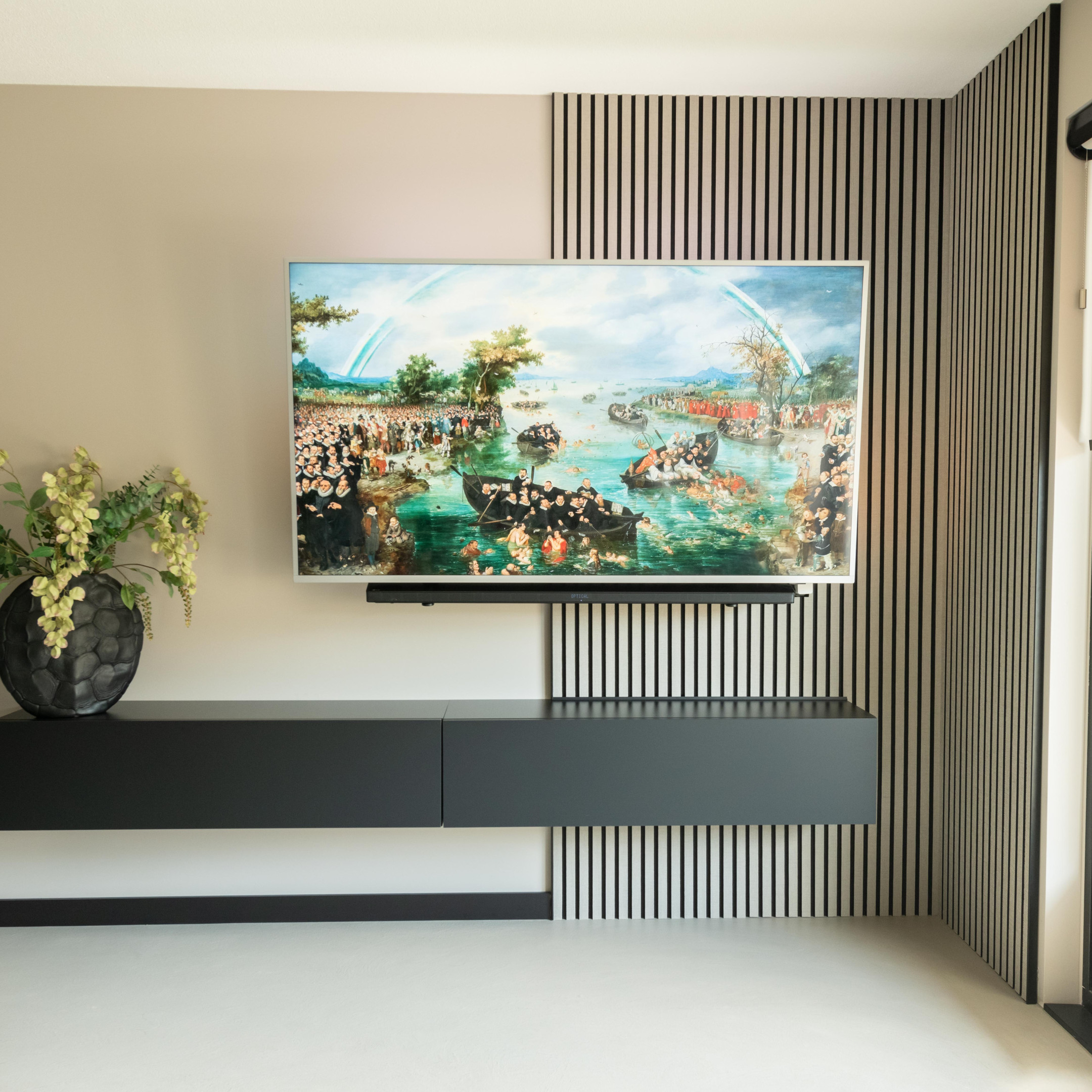 akoestische wandpanelen GewoonGers taupe met zwart vilt