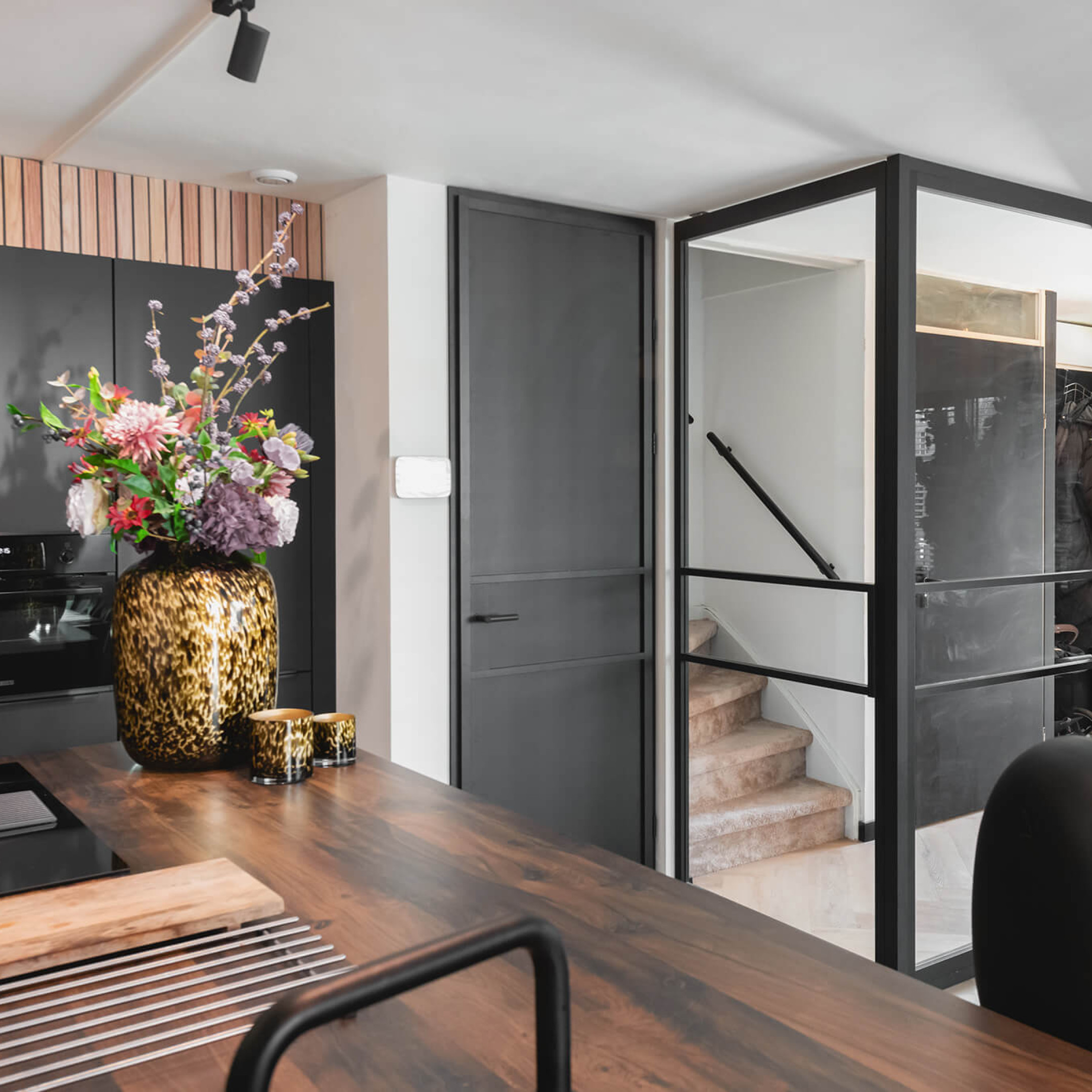 hoekwand hal inrichten gewoongers