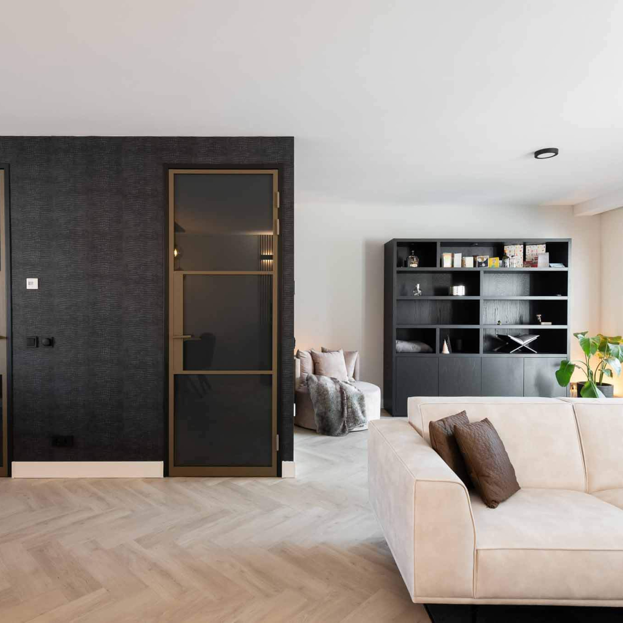 bronzen stalen deur brons glas gewoon gers