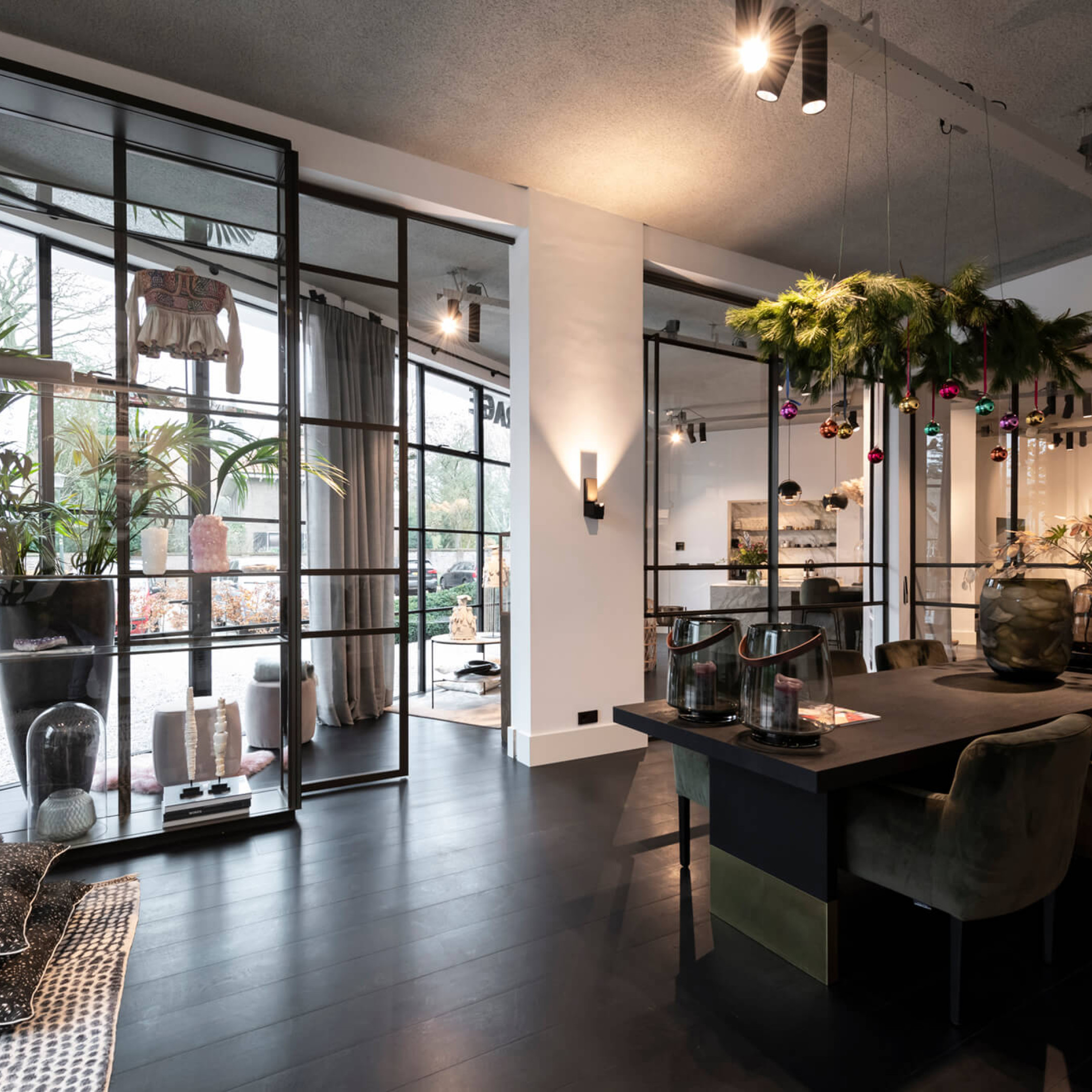 showroom bronzen taatsdeuren GewoonGers