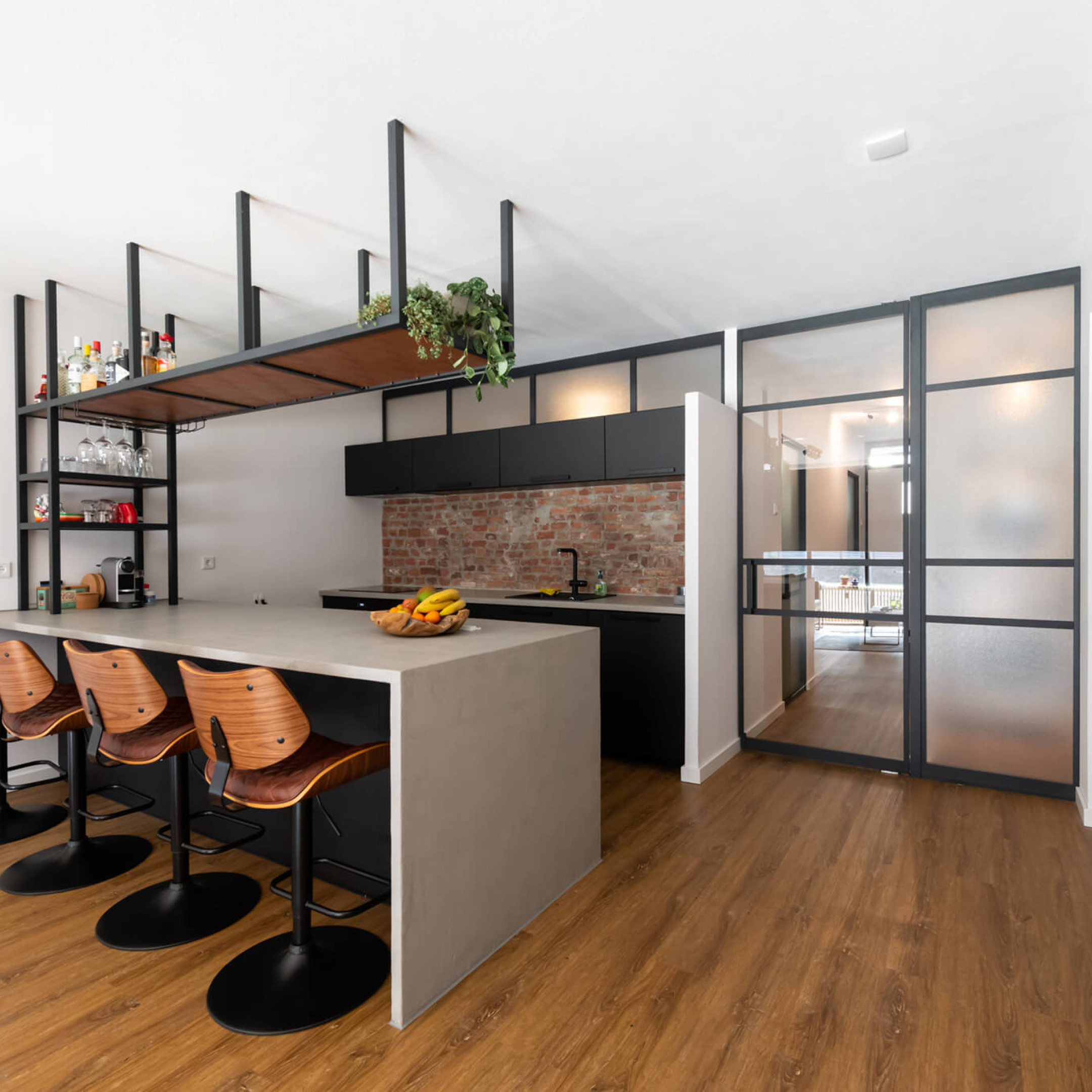 appartement inrichten stalen deur Gewoon Gers