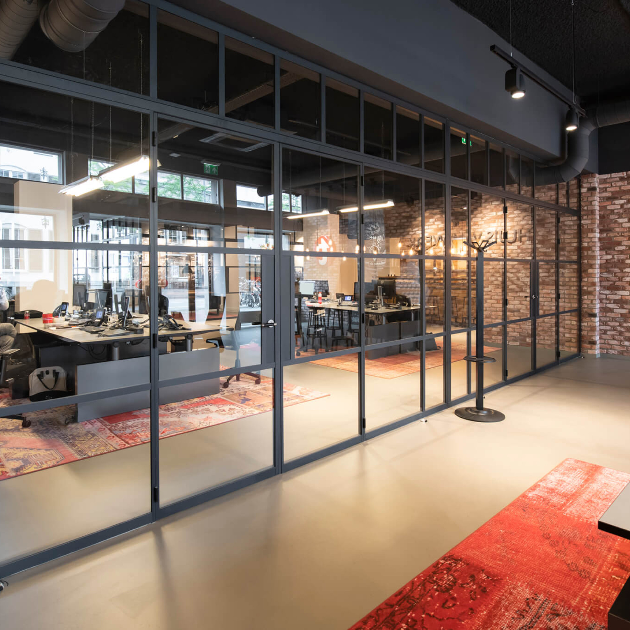 stalen deur kantoor interieur Gewoon Gers