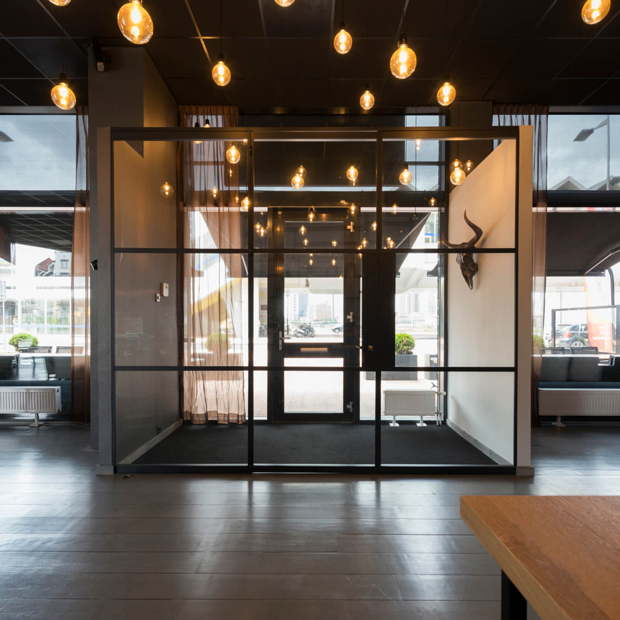 glaswand entree ortam bbq GewoonGers