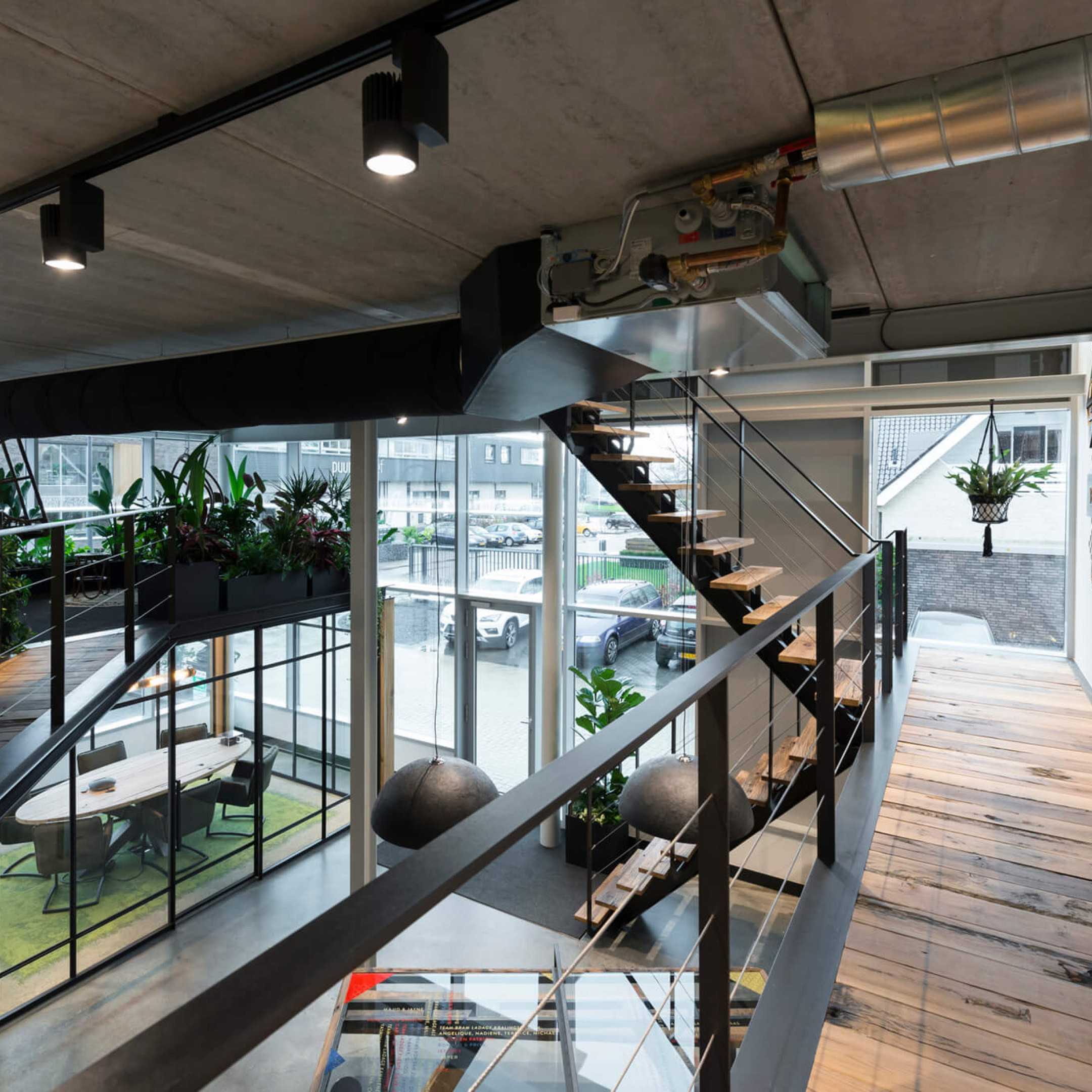 glaswanden kantoor interieur gewoongers