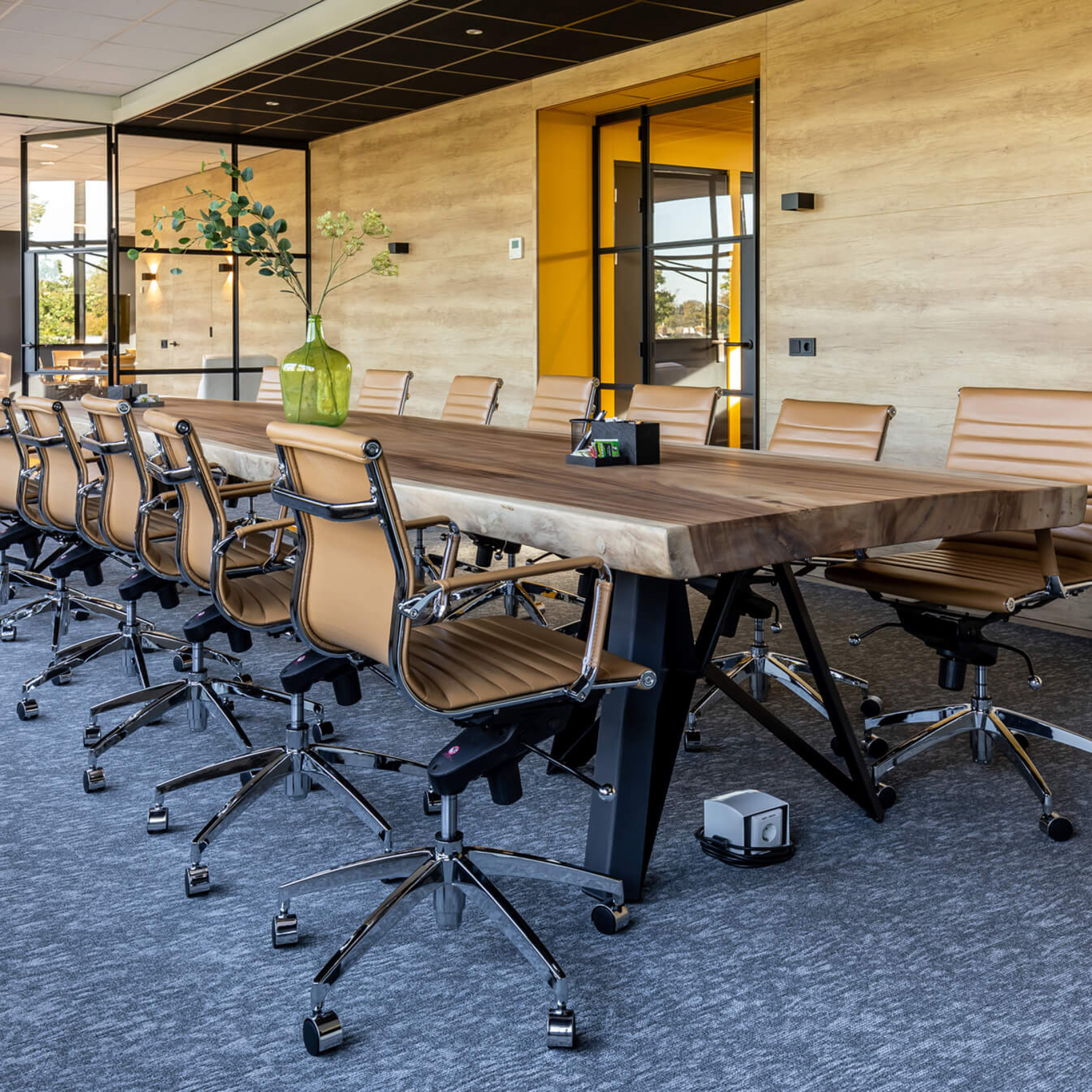 bedrijfspand stalen deuren GewoonGers