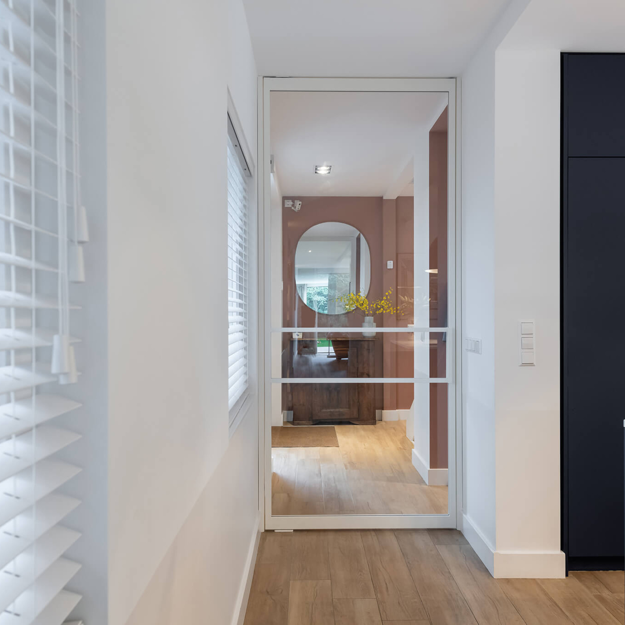 witte stalen deur taatsdeur Gewoon Gers