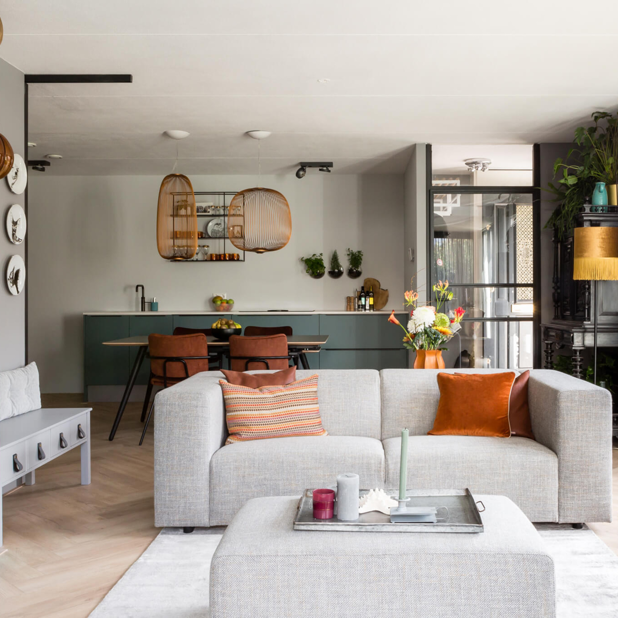 vtwonen uithoorn zwarte deur met glas