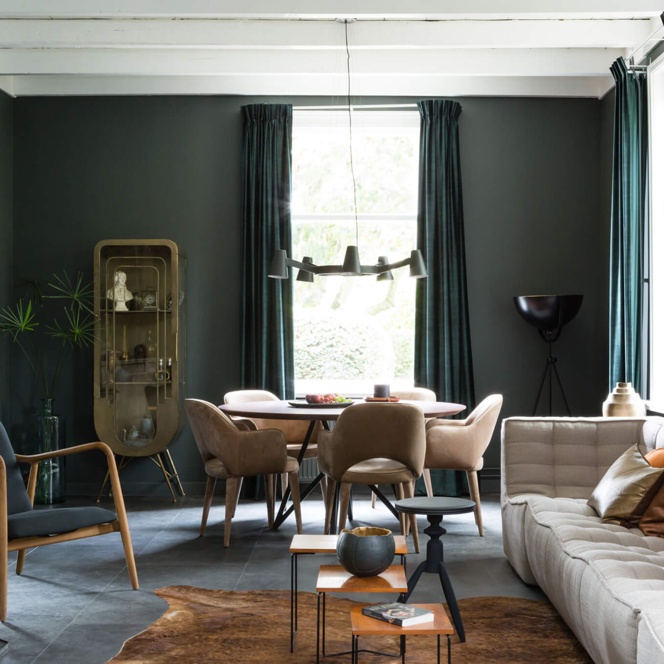 vtwonen gewoongers bronzen deur