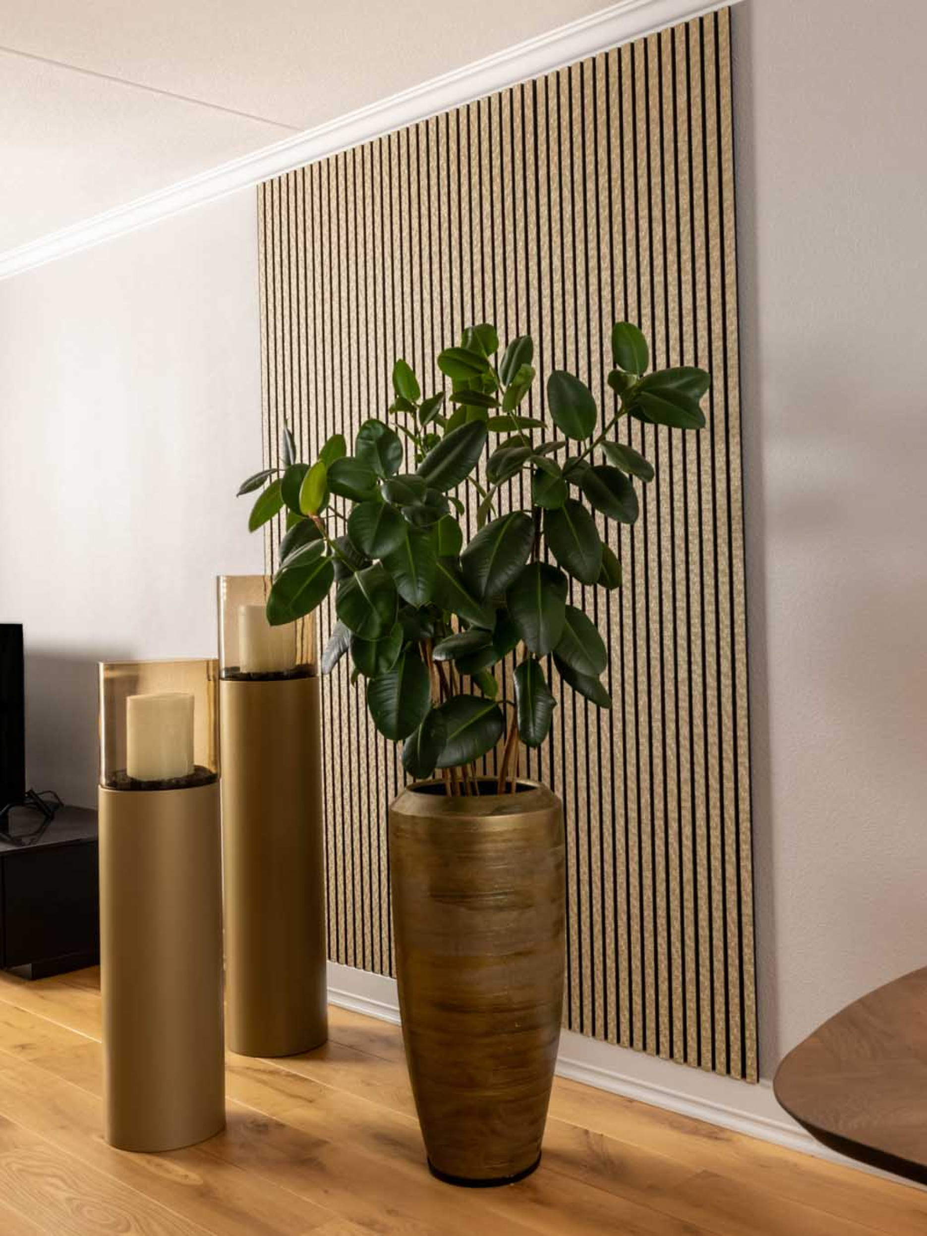 akoestische panelen goud GewoonGers lattenwand akupanel