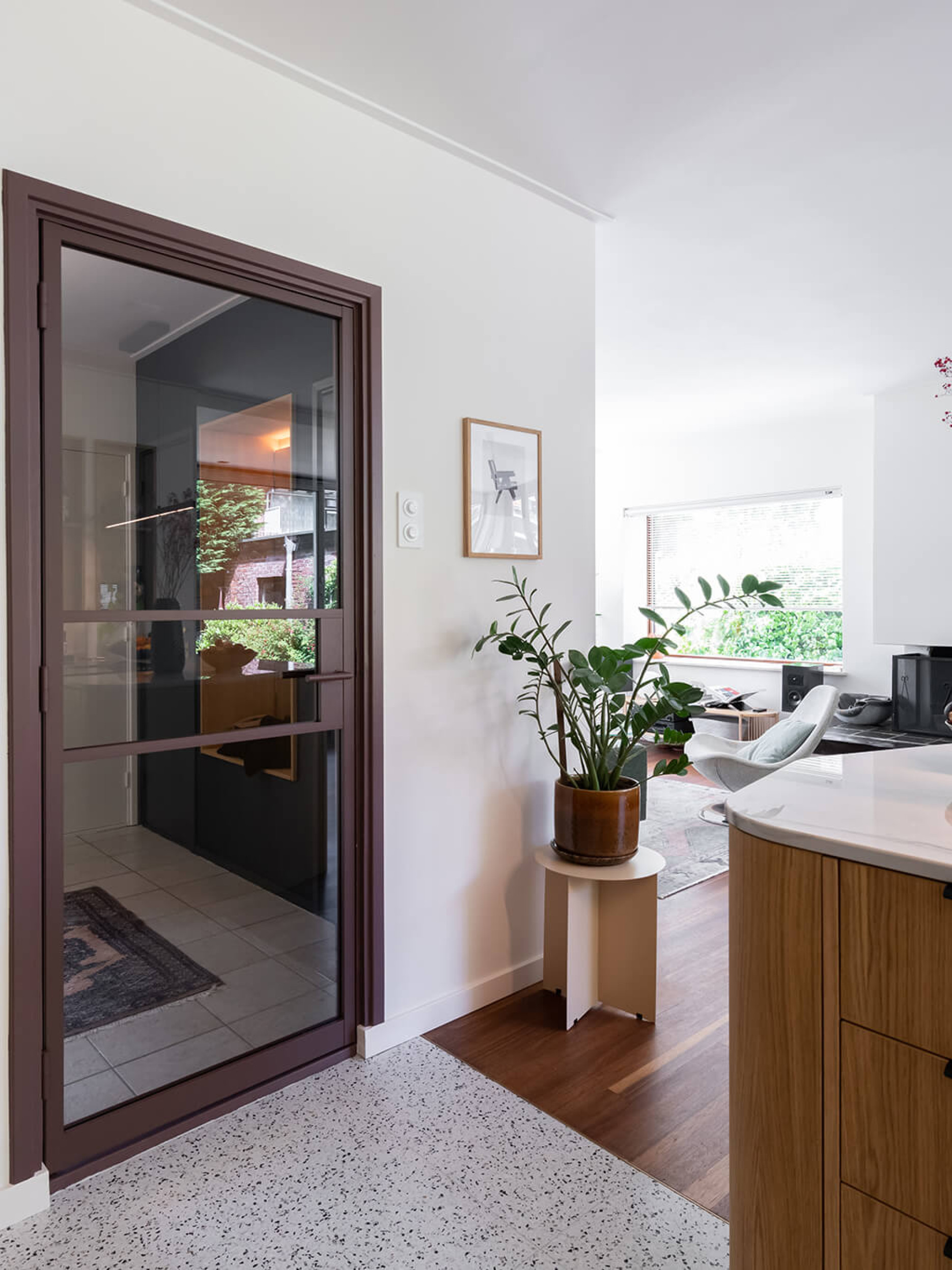 stalen deur gewoongers houten kozijn