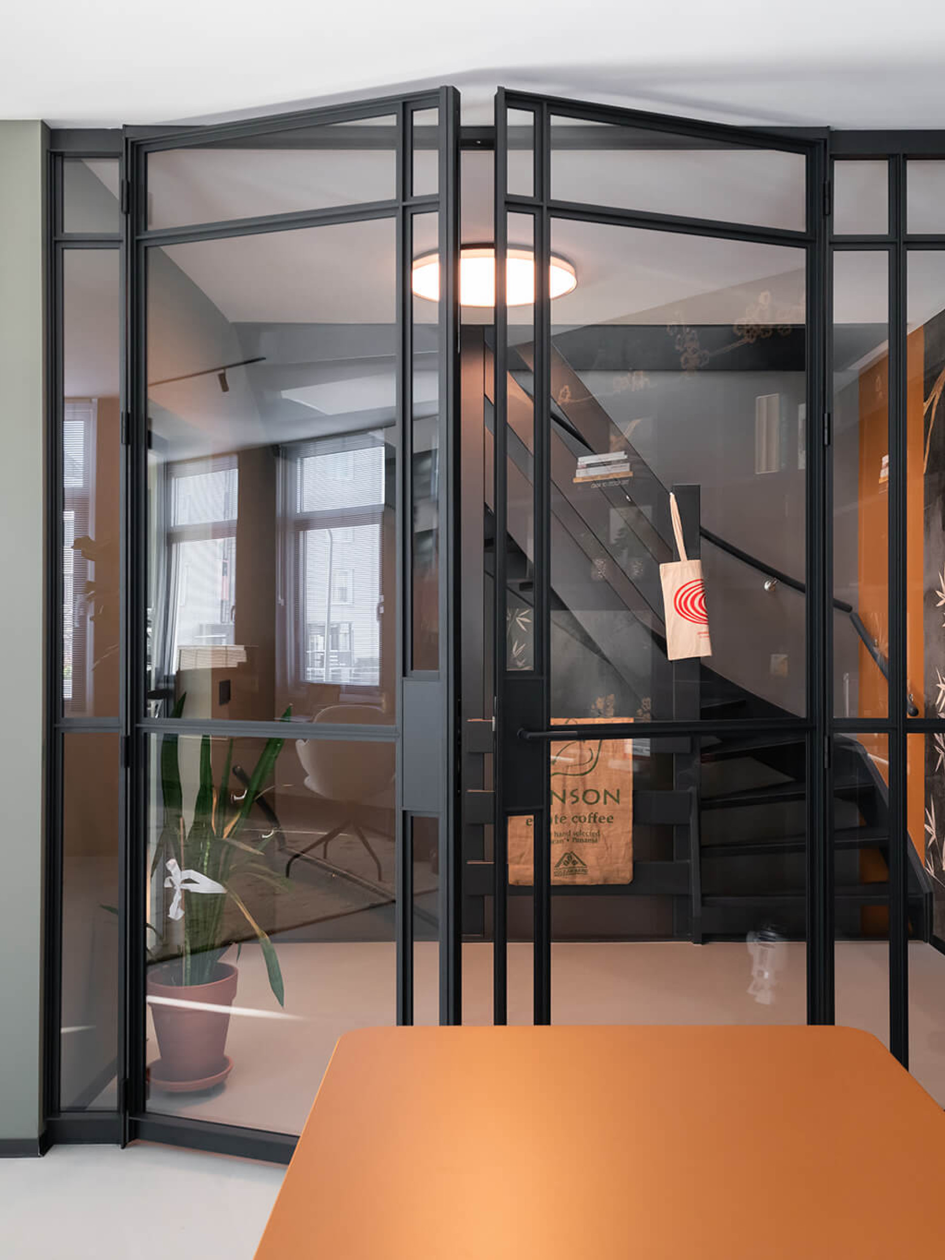 stalen deuren GewoonGers glaswand scharnierdeur