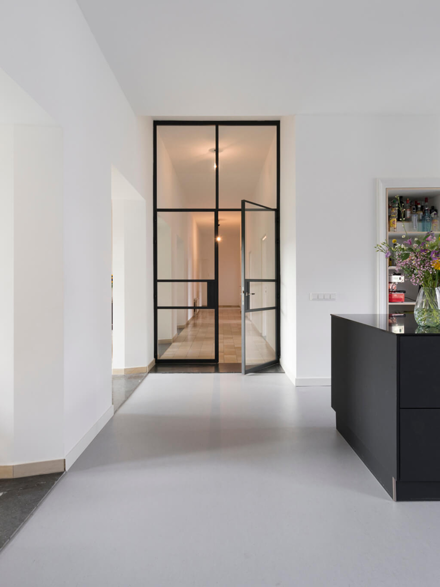 stalen deur hoog plafond GewoonGers