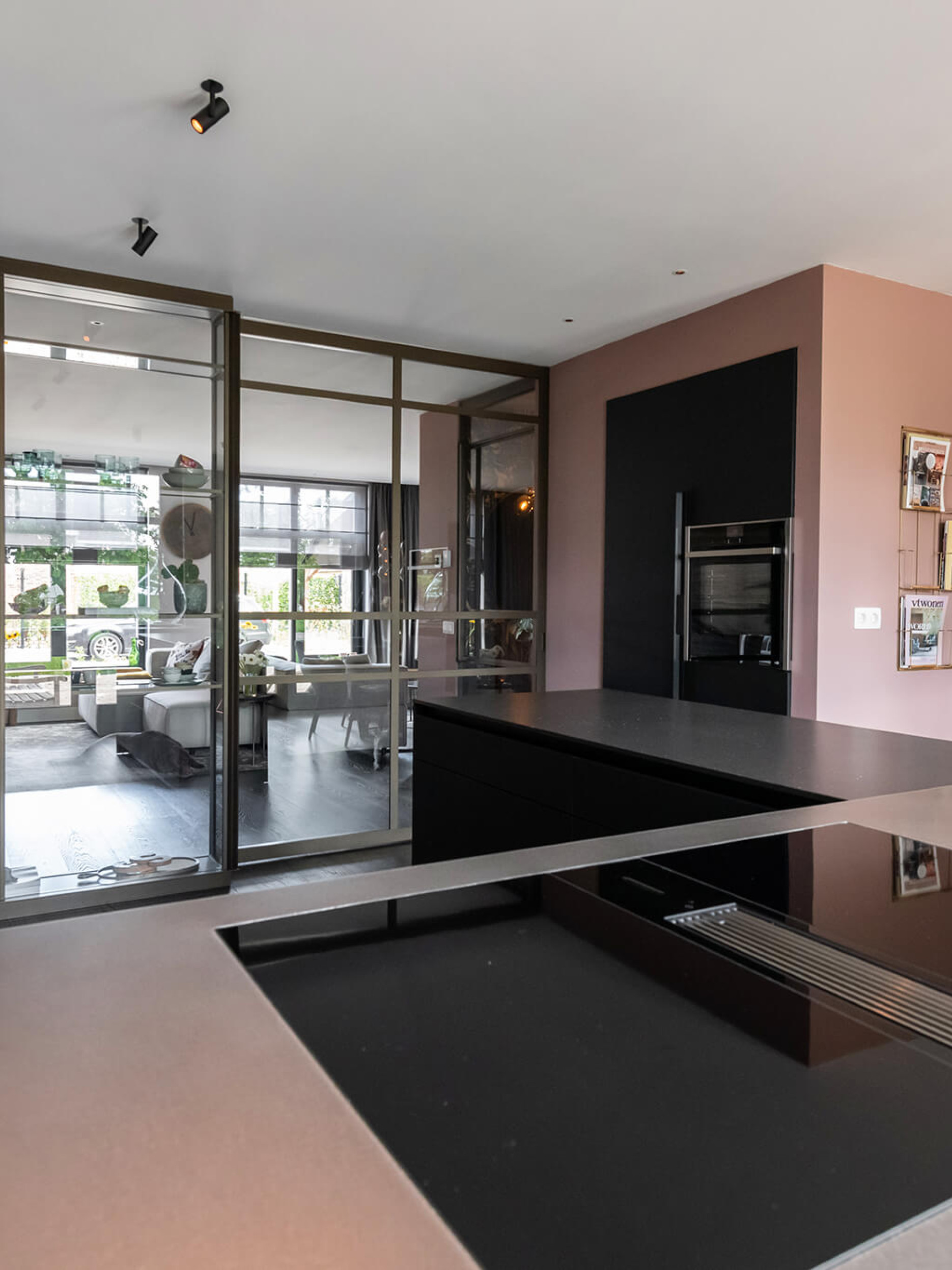 vitrinekast schuifwand GewoonGers