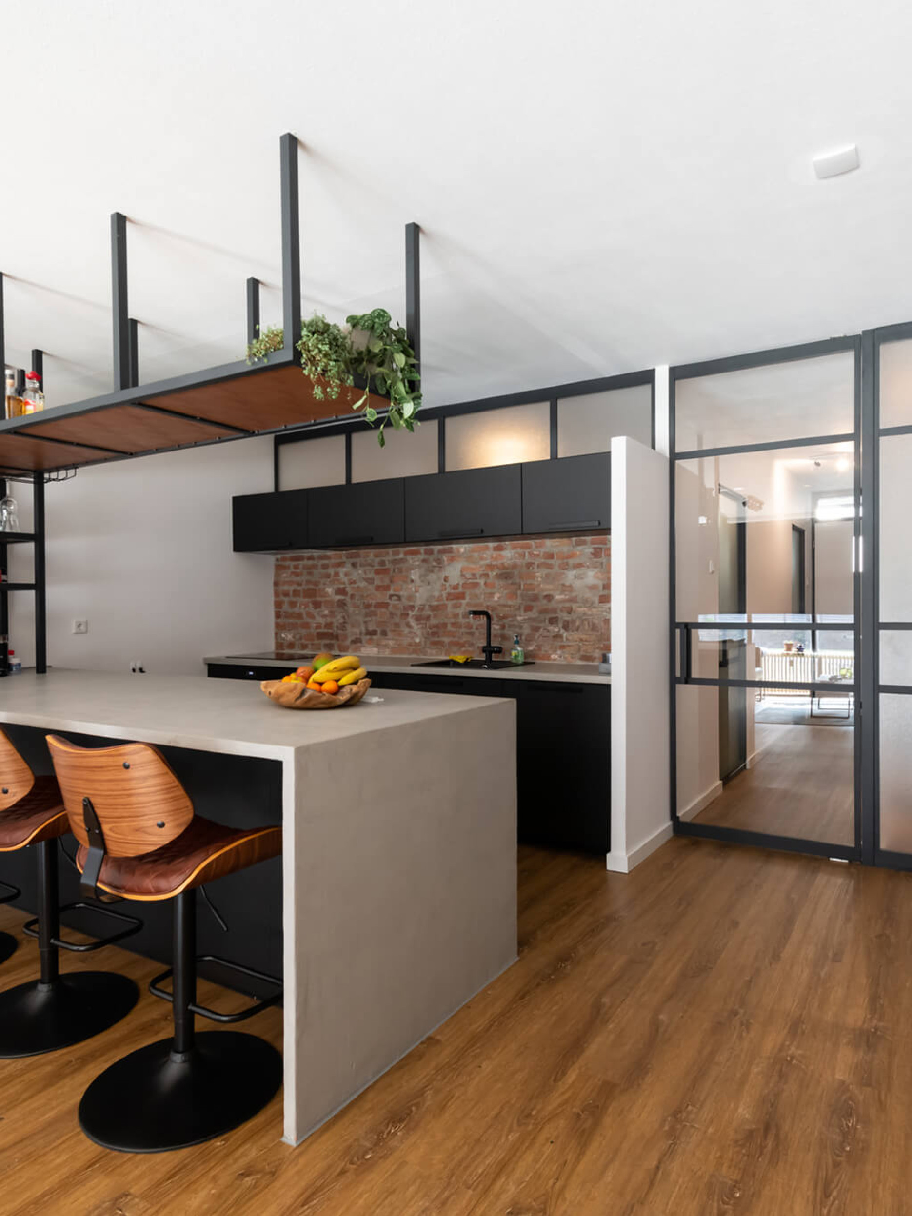 appartement inrichten stalen deur Gewoon Gers