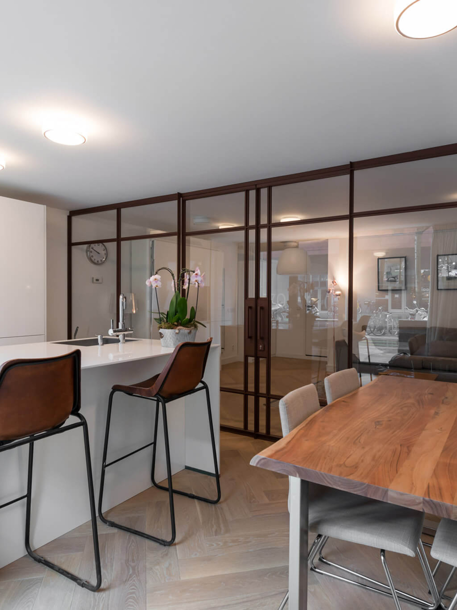 ensuite stalen deuren glaswand schuifwand GewoonGers