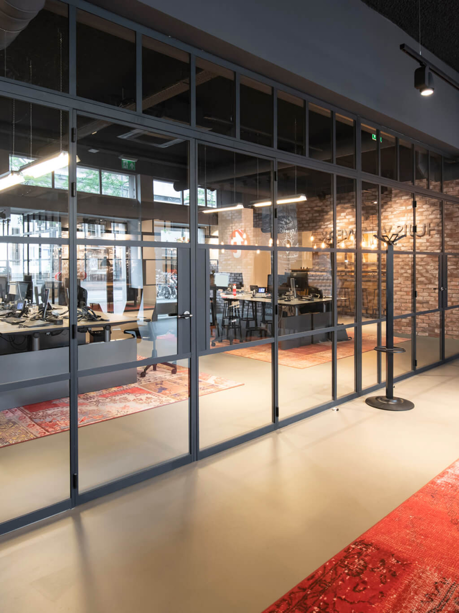 stalen deur kantoor interieur Gewoon Gers