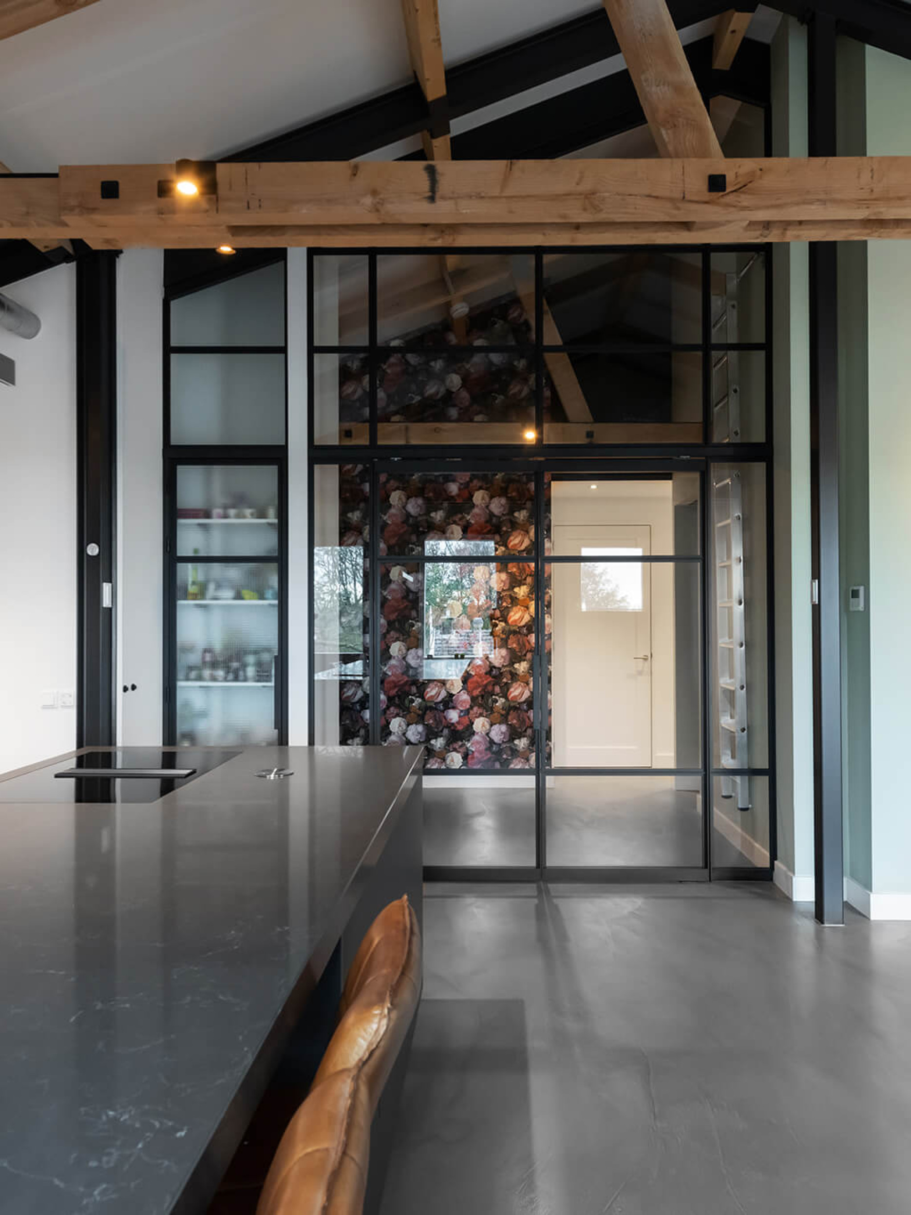 stalen wand schuin dak gewoon gers