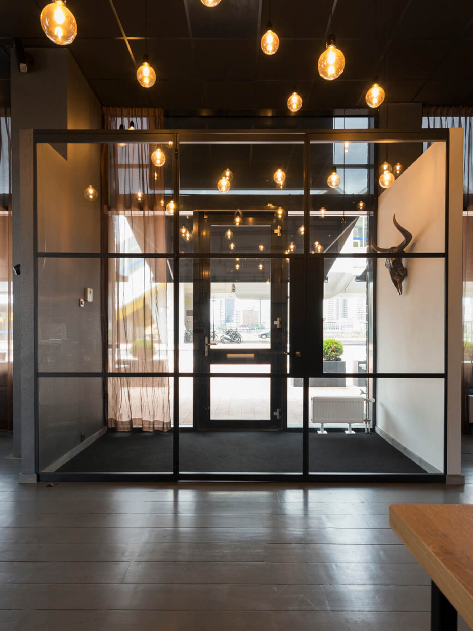 glaswand entree ortam bbq GewoonGers