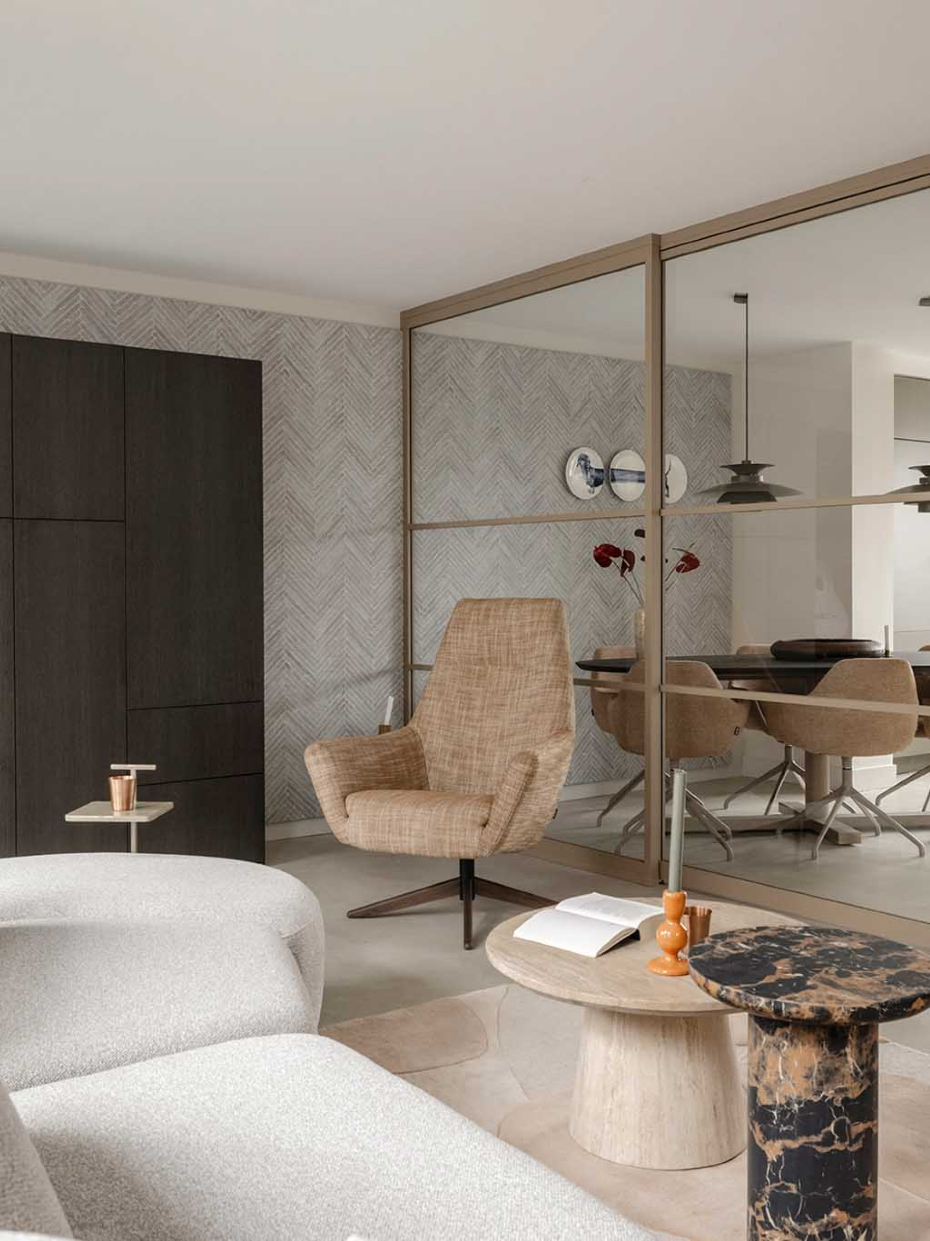 Schuifdeuren glazen wand met schuifdeur vtwonen grijs beige stalen deur