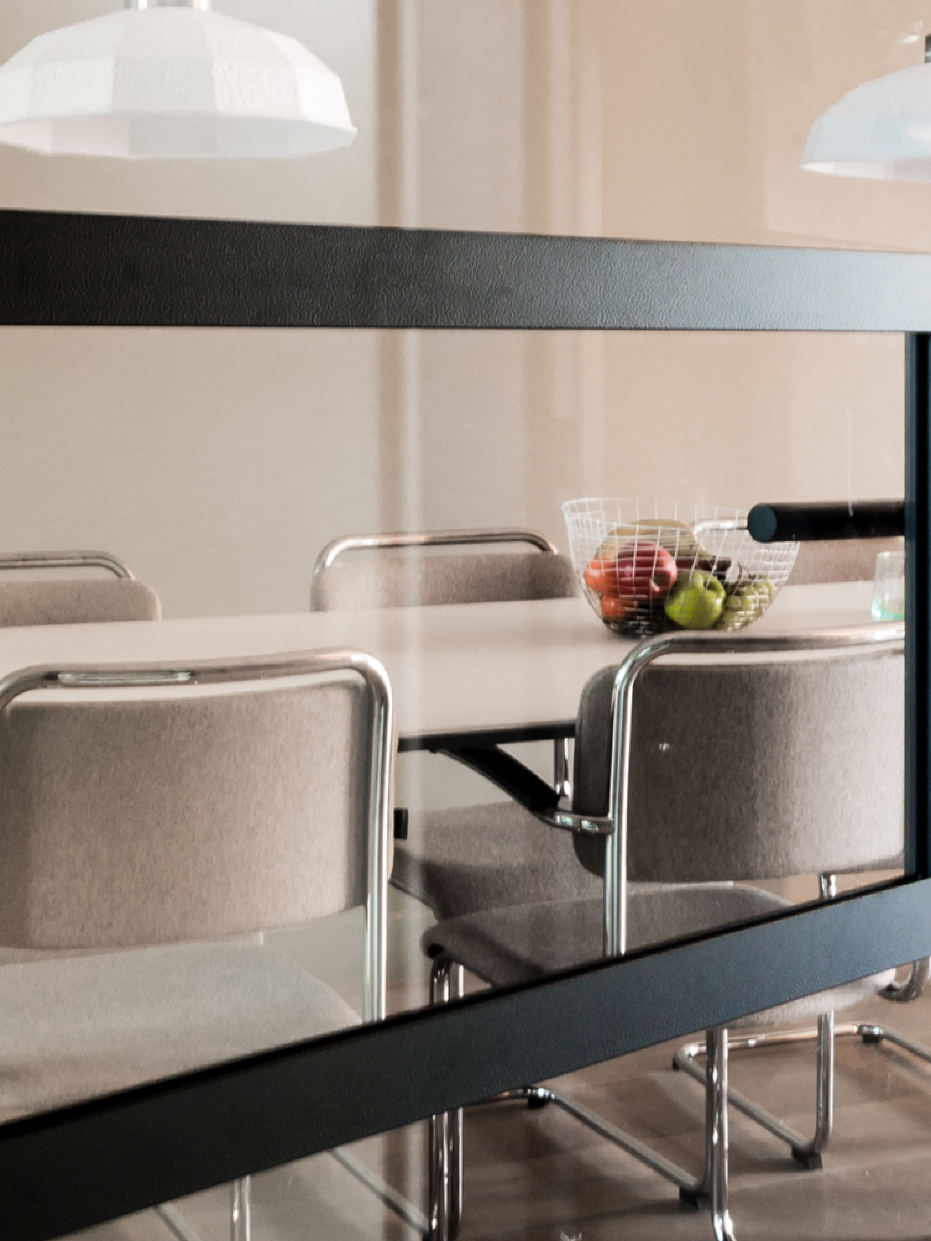 binnenkijken vtwonen interieur stalen deur GewoonGers