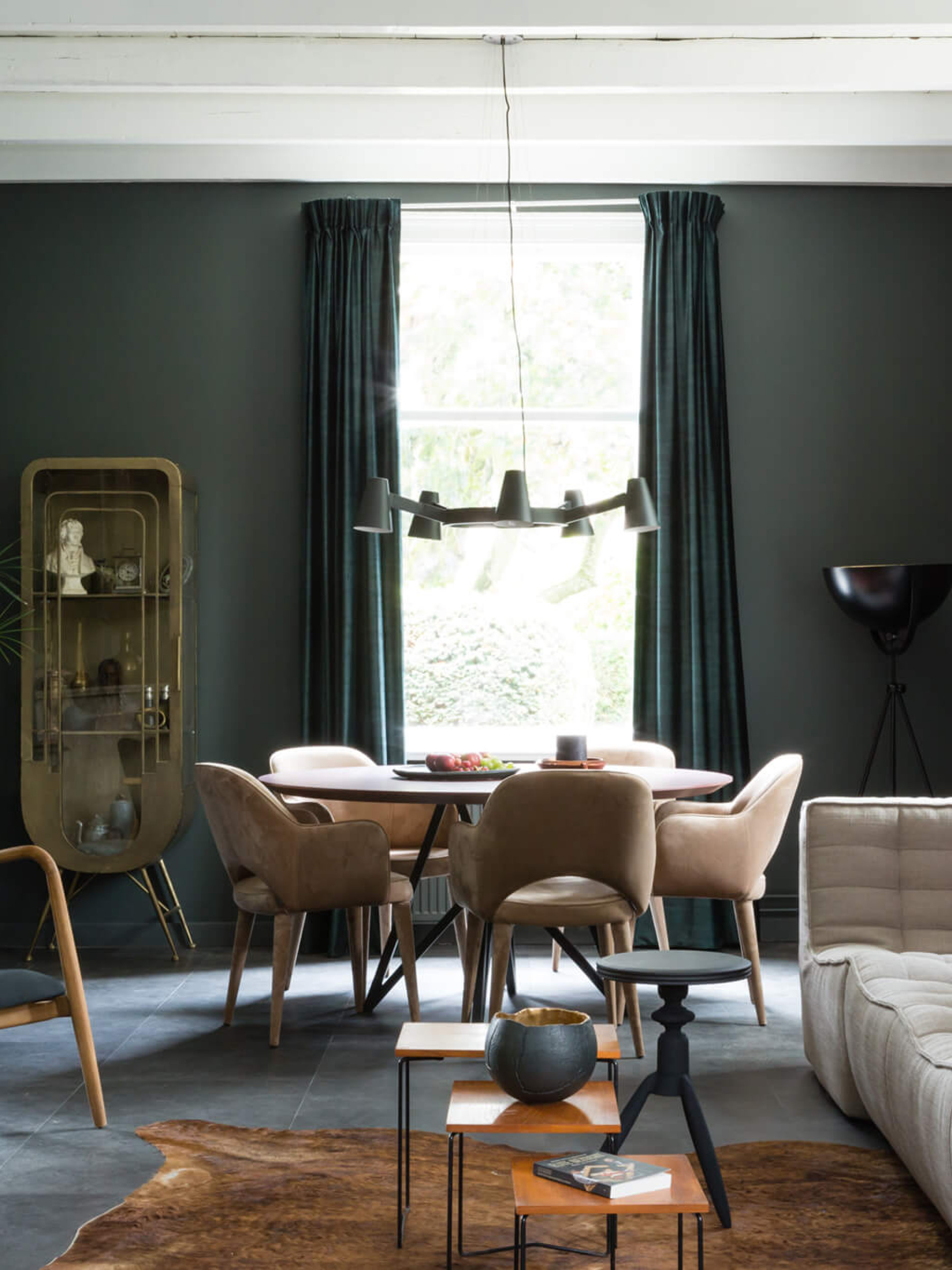 vtwonen gewoongers bronzen deur