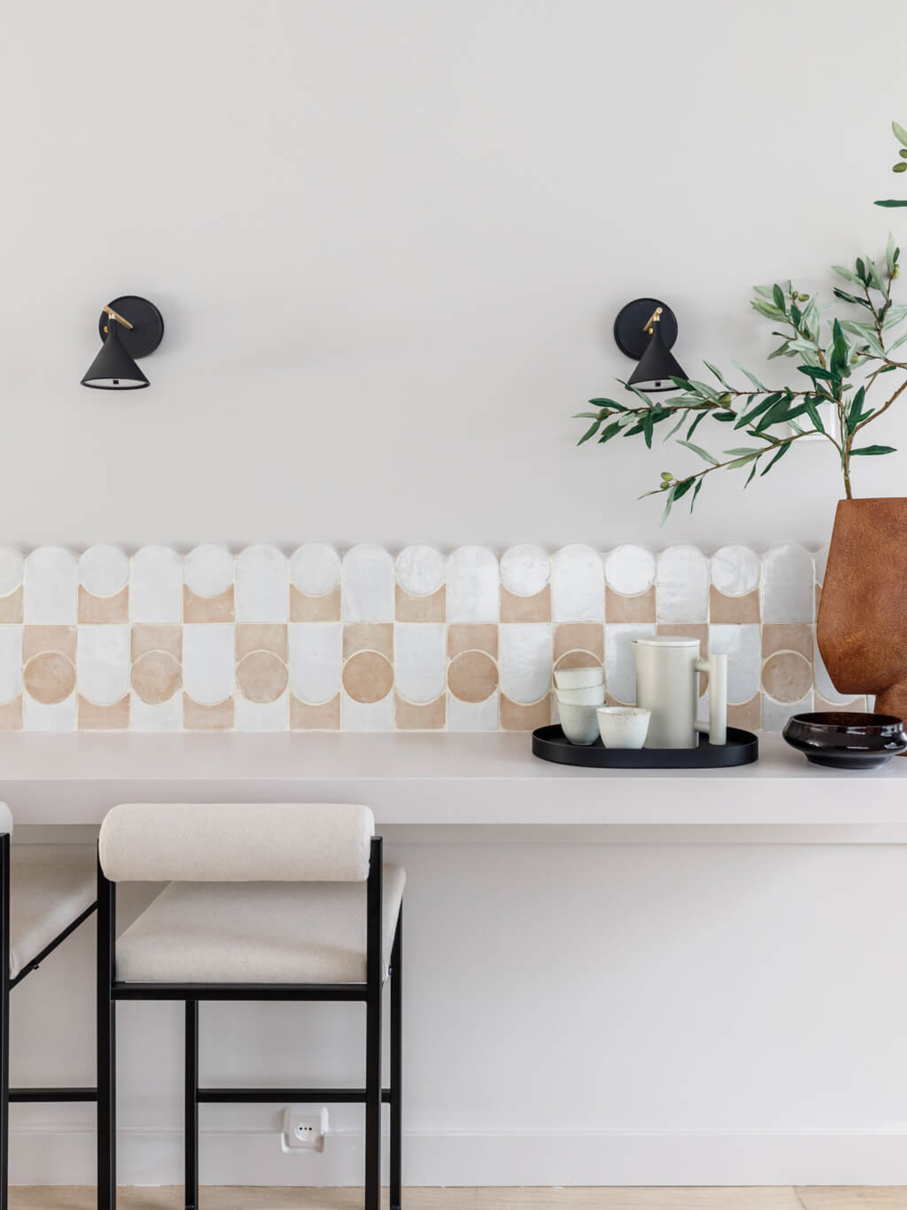 zwarte deur met glas vtwonen