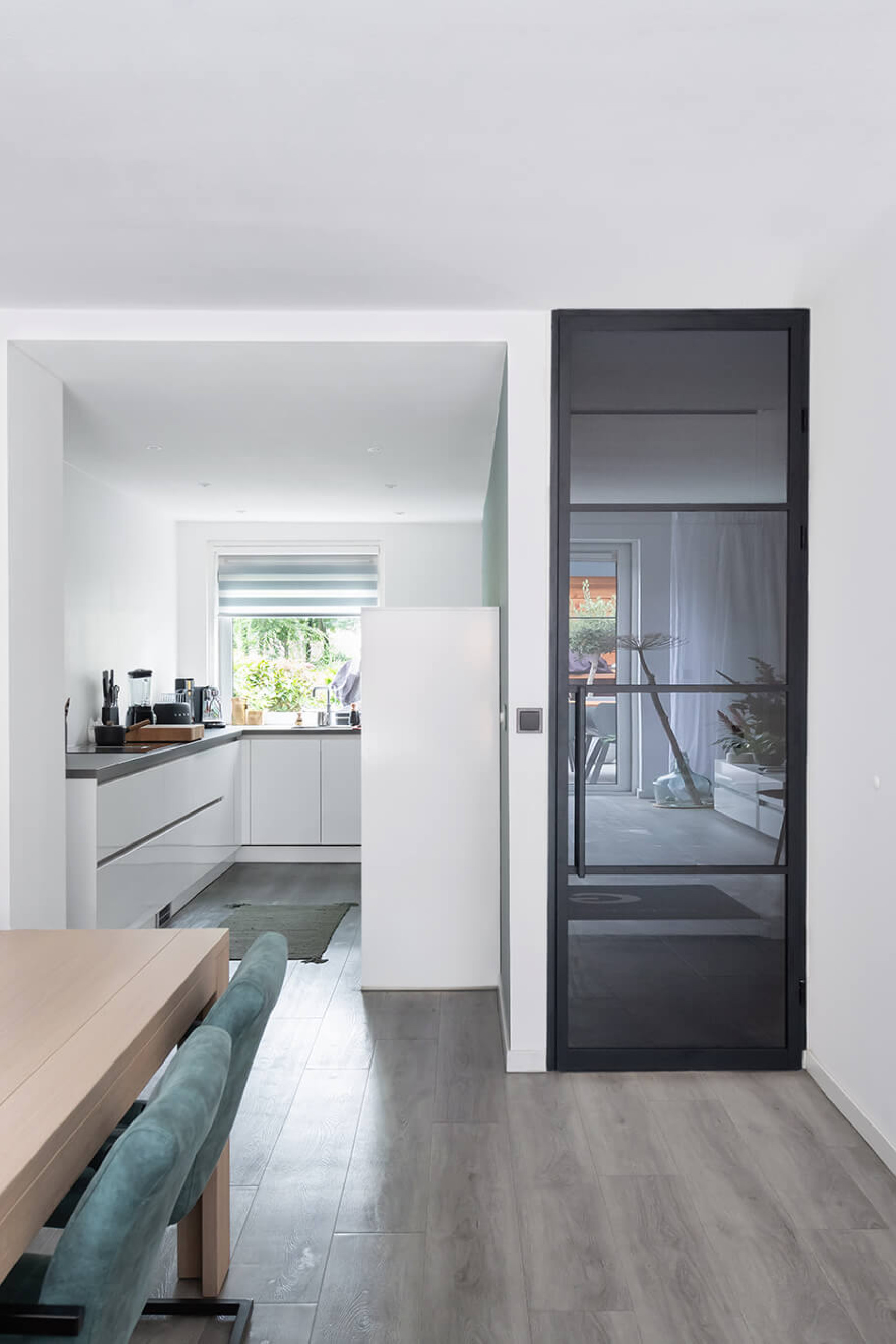 zwarte deur rookglas gewoongers