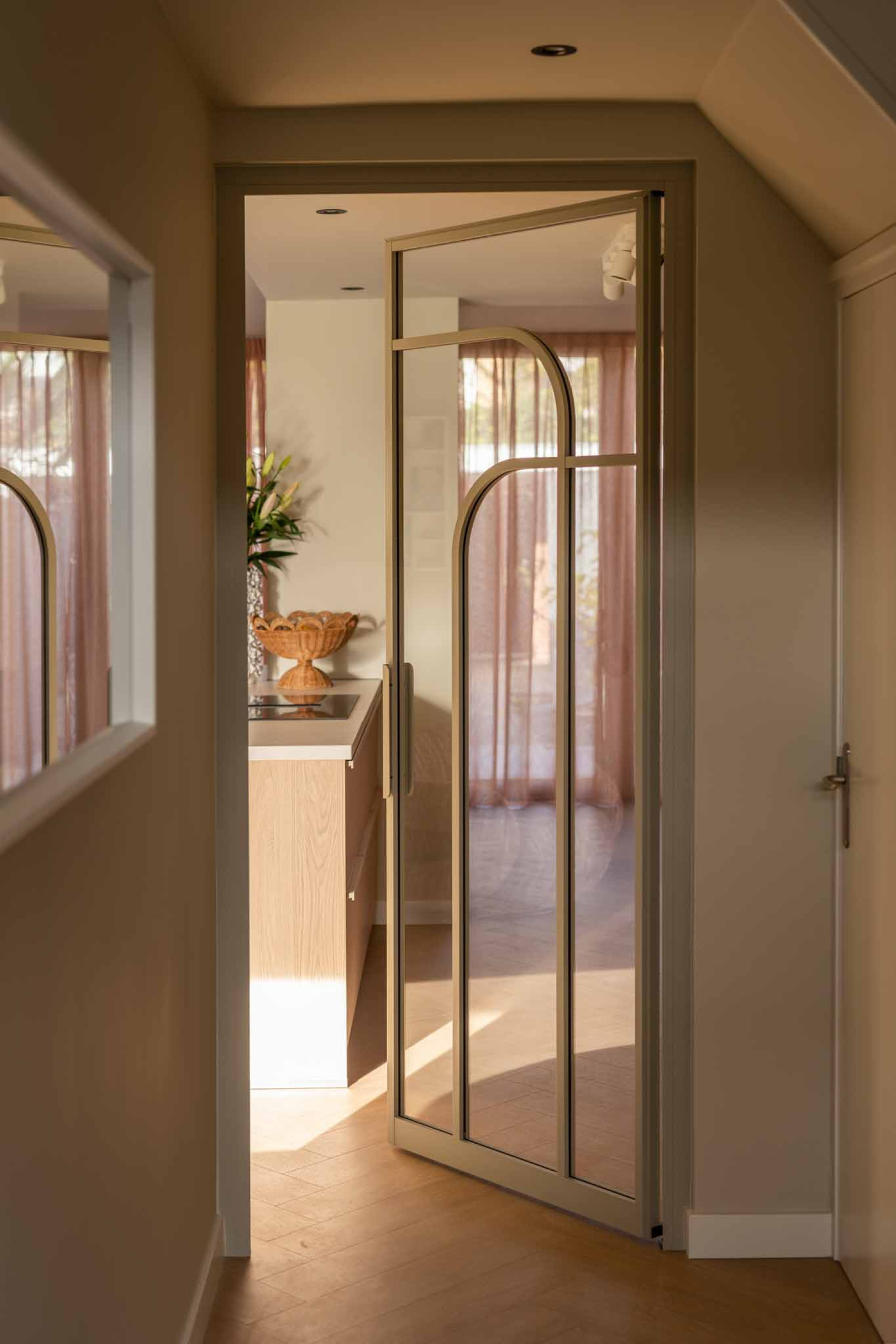 Scharnierdeur met kozijn op maat Kopen Zonder Kijken en Gewoon Gers