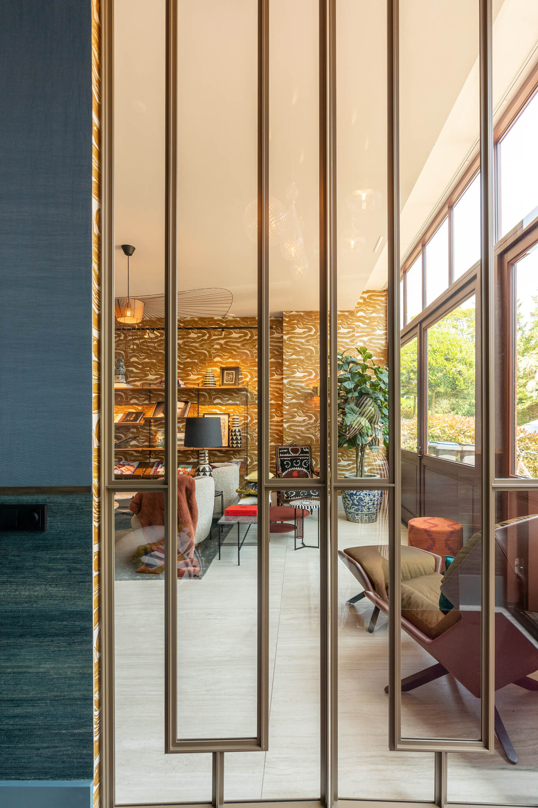 gouden taatsdeuren gewoongers stalen taatsdeur interieur design