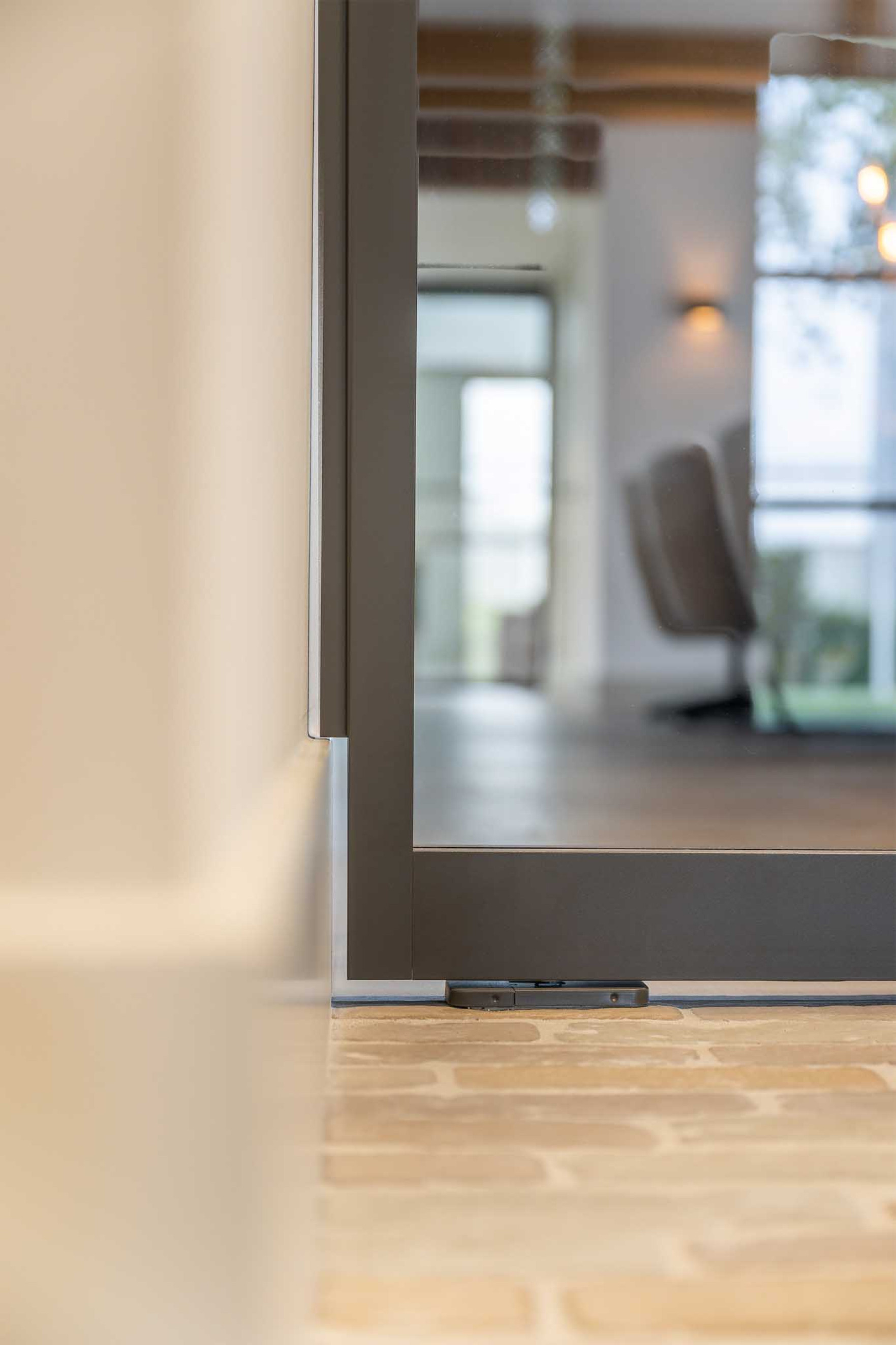 GewoonGers taatsdeur met aanpassing voor plint