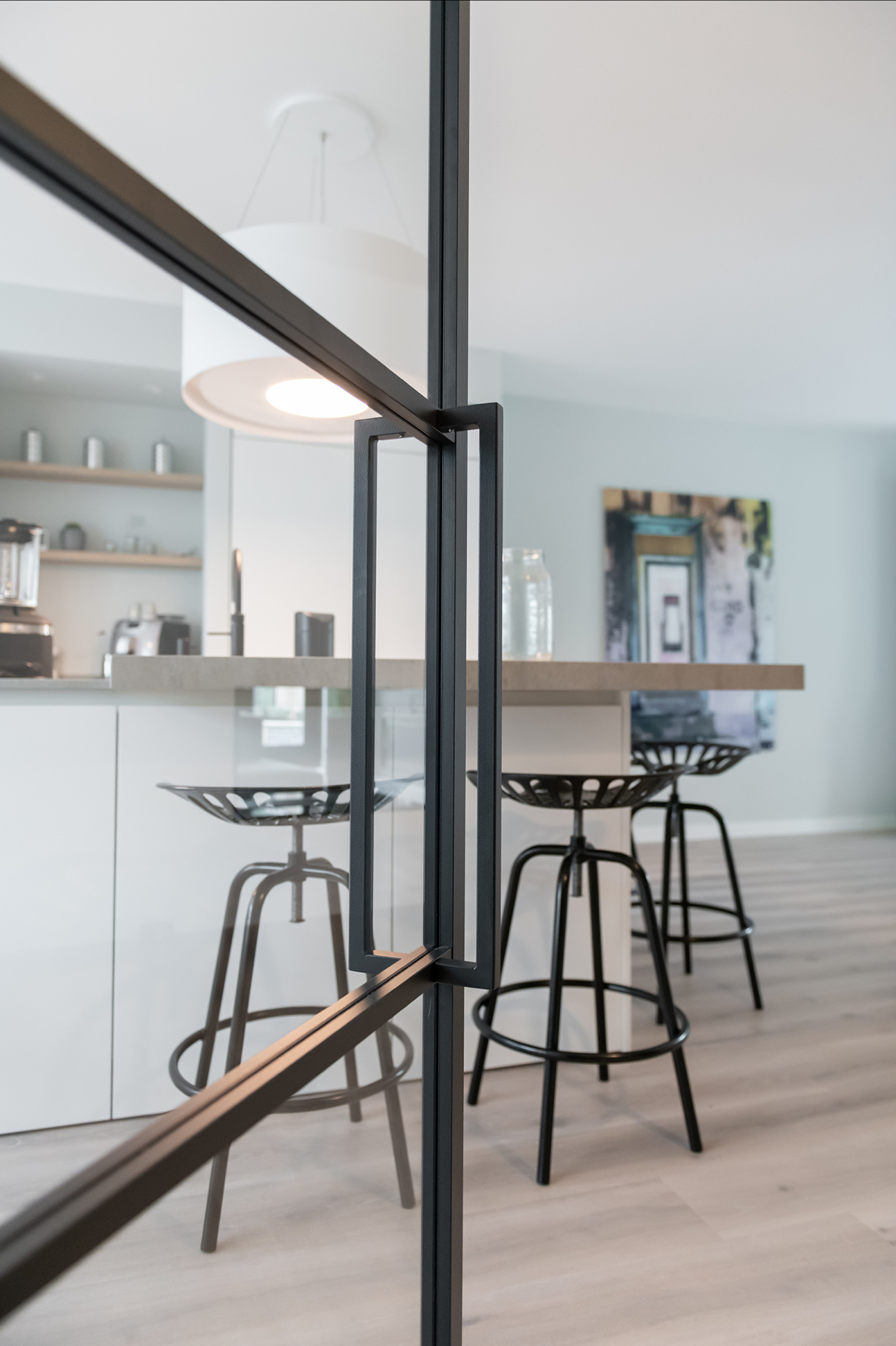 stalen deur in hout kozijn gewoongers