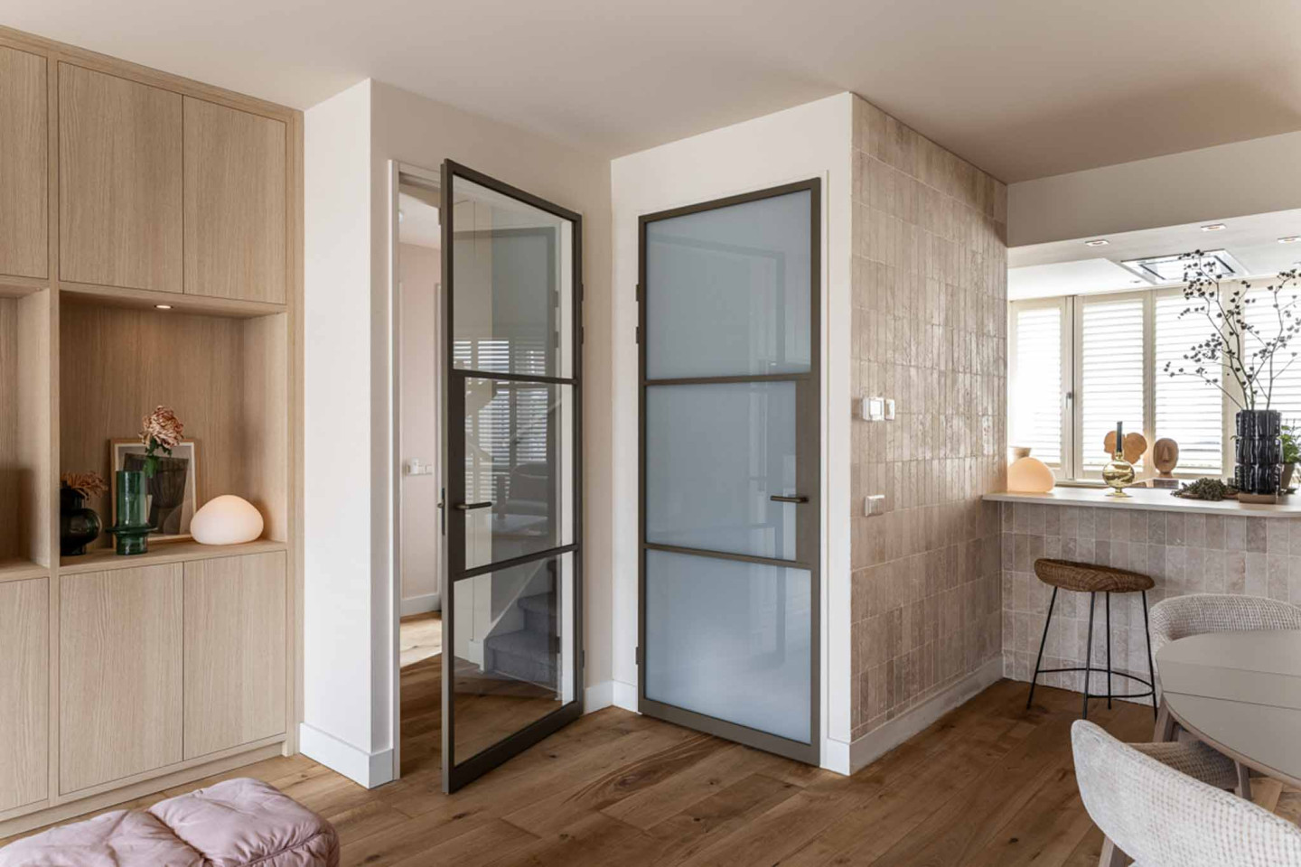 Op zoek naar bronzen stalen deuren? Wat dacht je van een aluminium deur van GewoonGers!