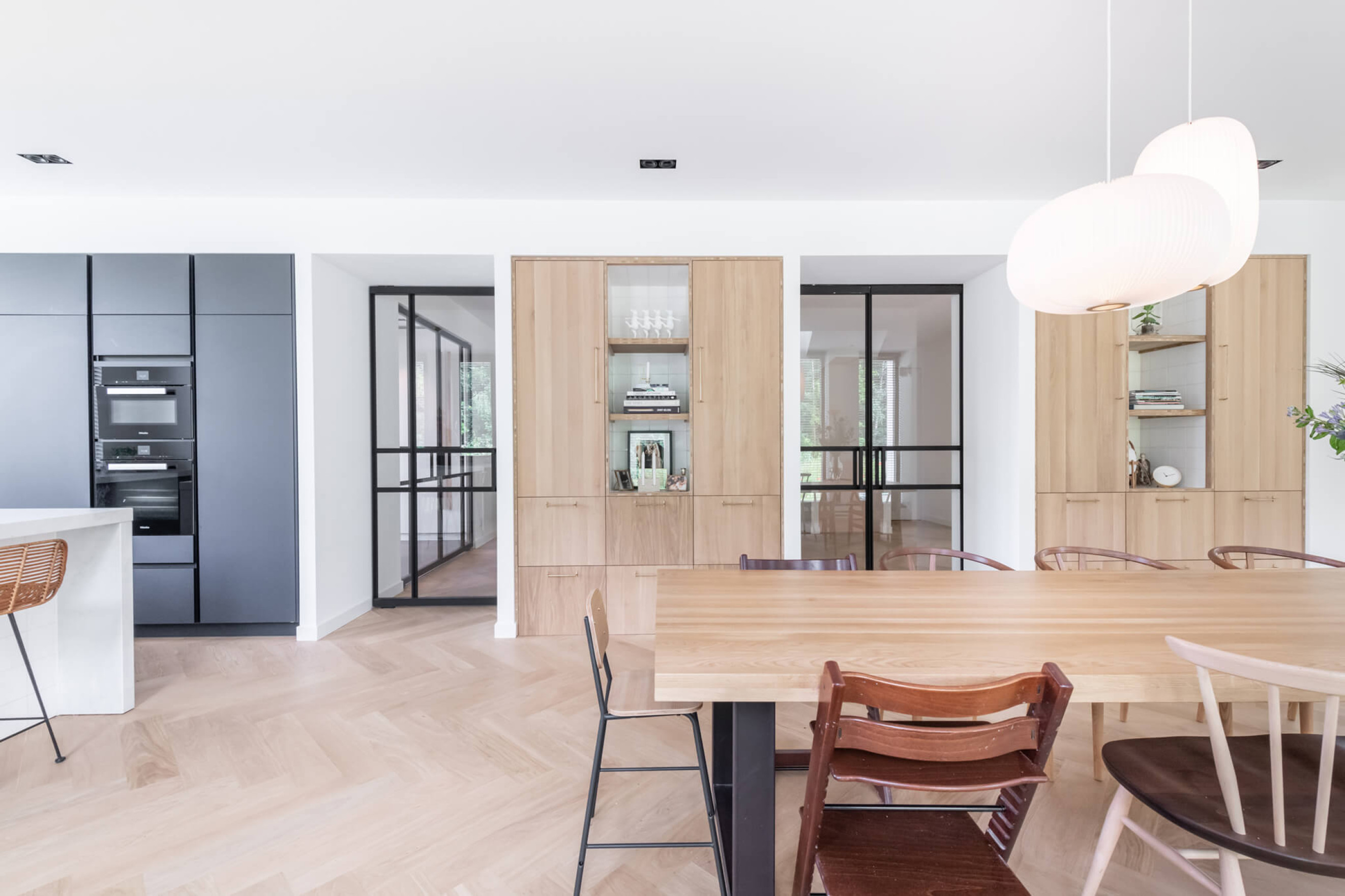 stalen taatsdeur staatsdeur met glas gewoongers Scandinavisch interieur