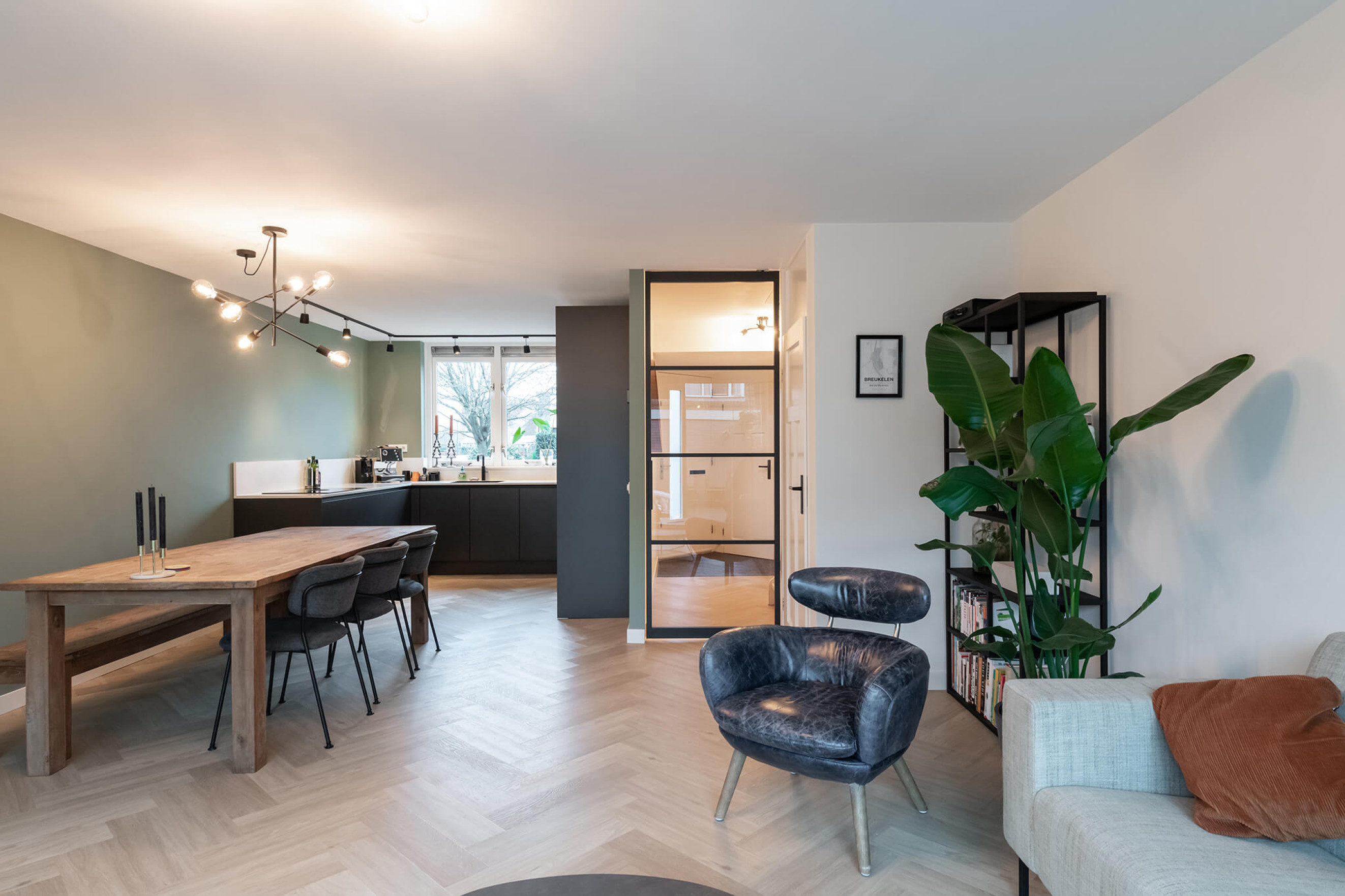 zwarte aluminium taatsdeur gers