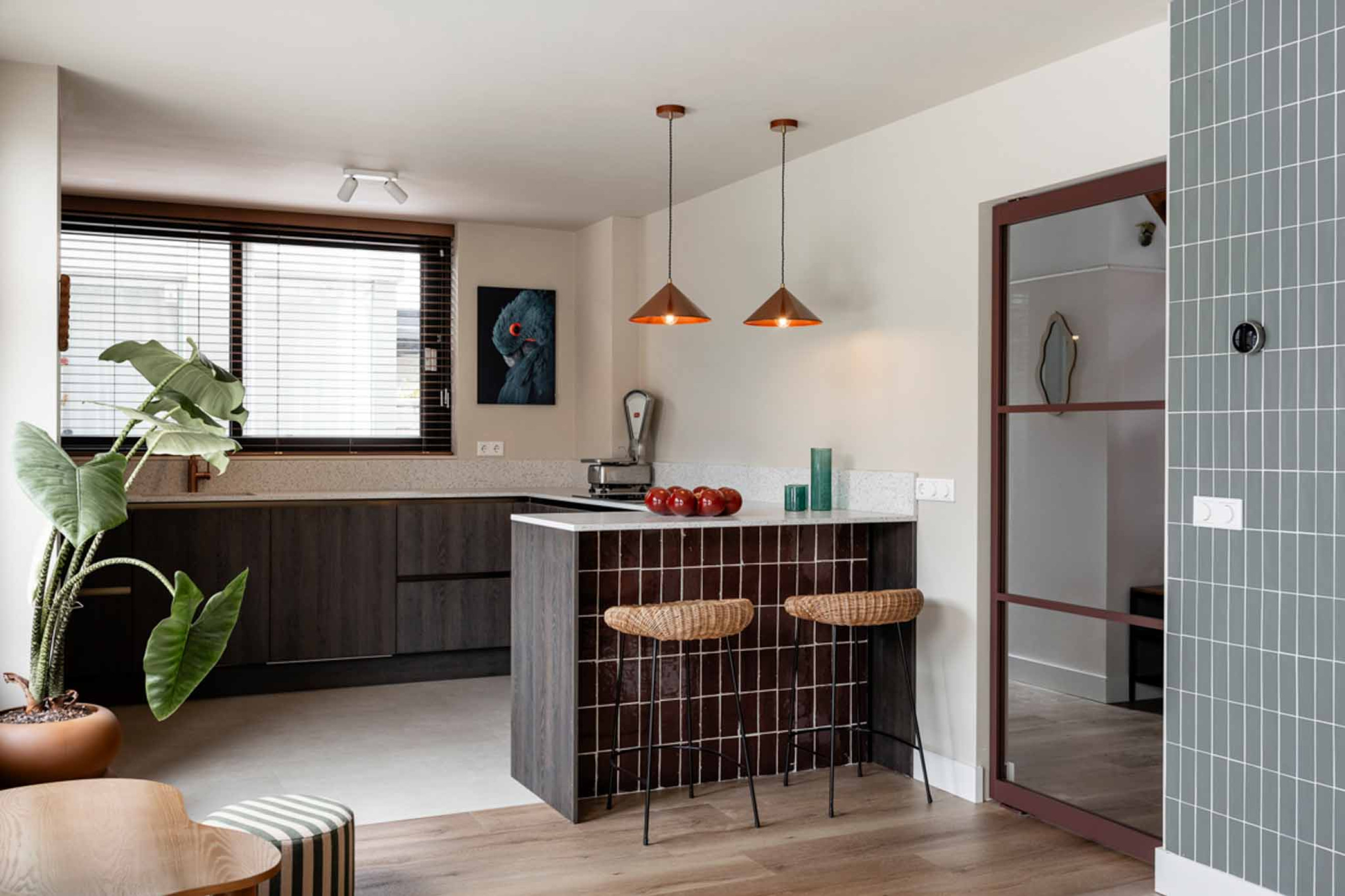 vtwonen Den Dungen gekleurde taatsdeur met glas GewoonGers