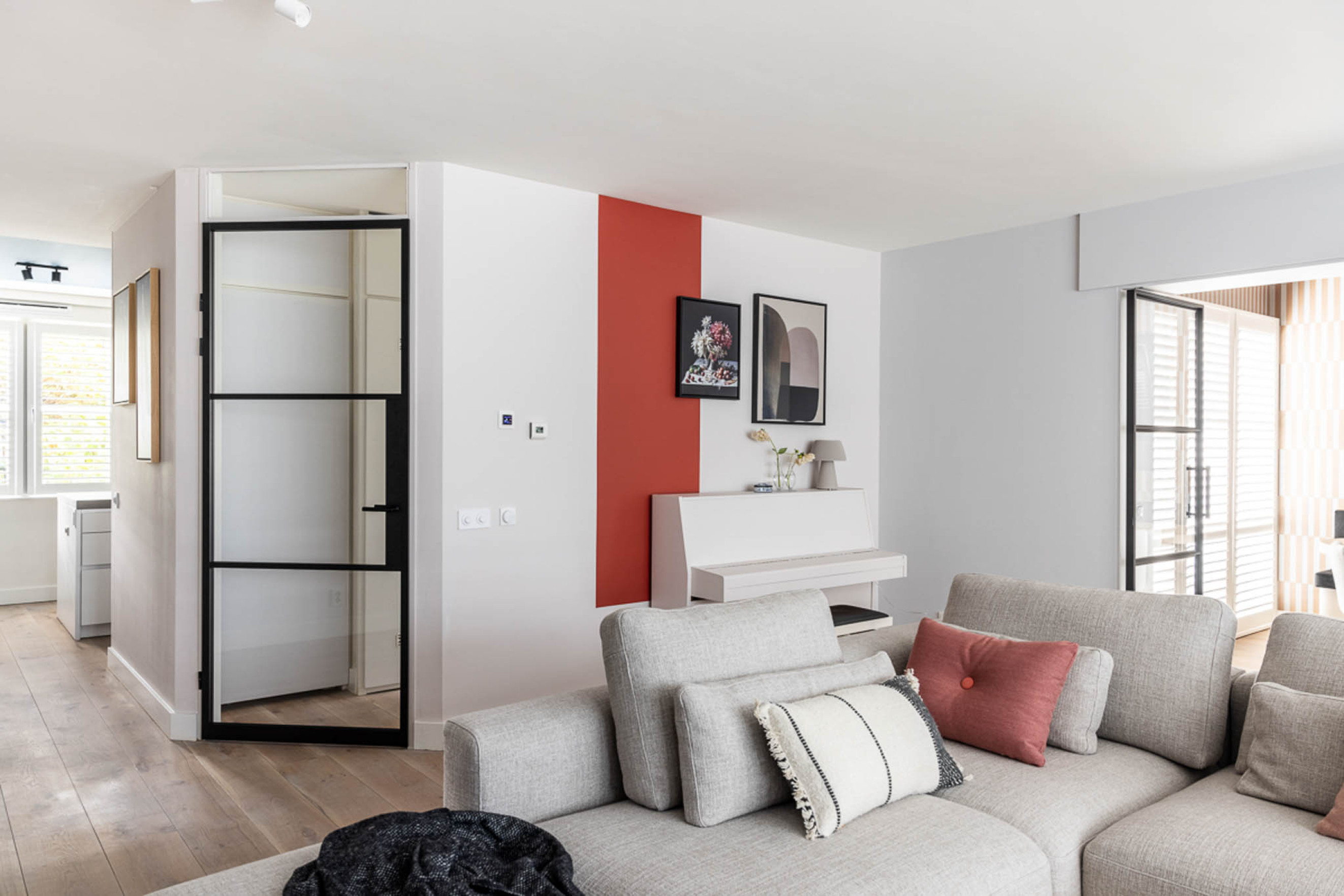 opdekdeur voor bestaand kozijn vt wonen GewoonGers zwarte deur met glas