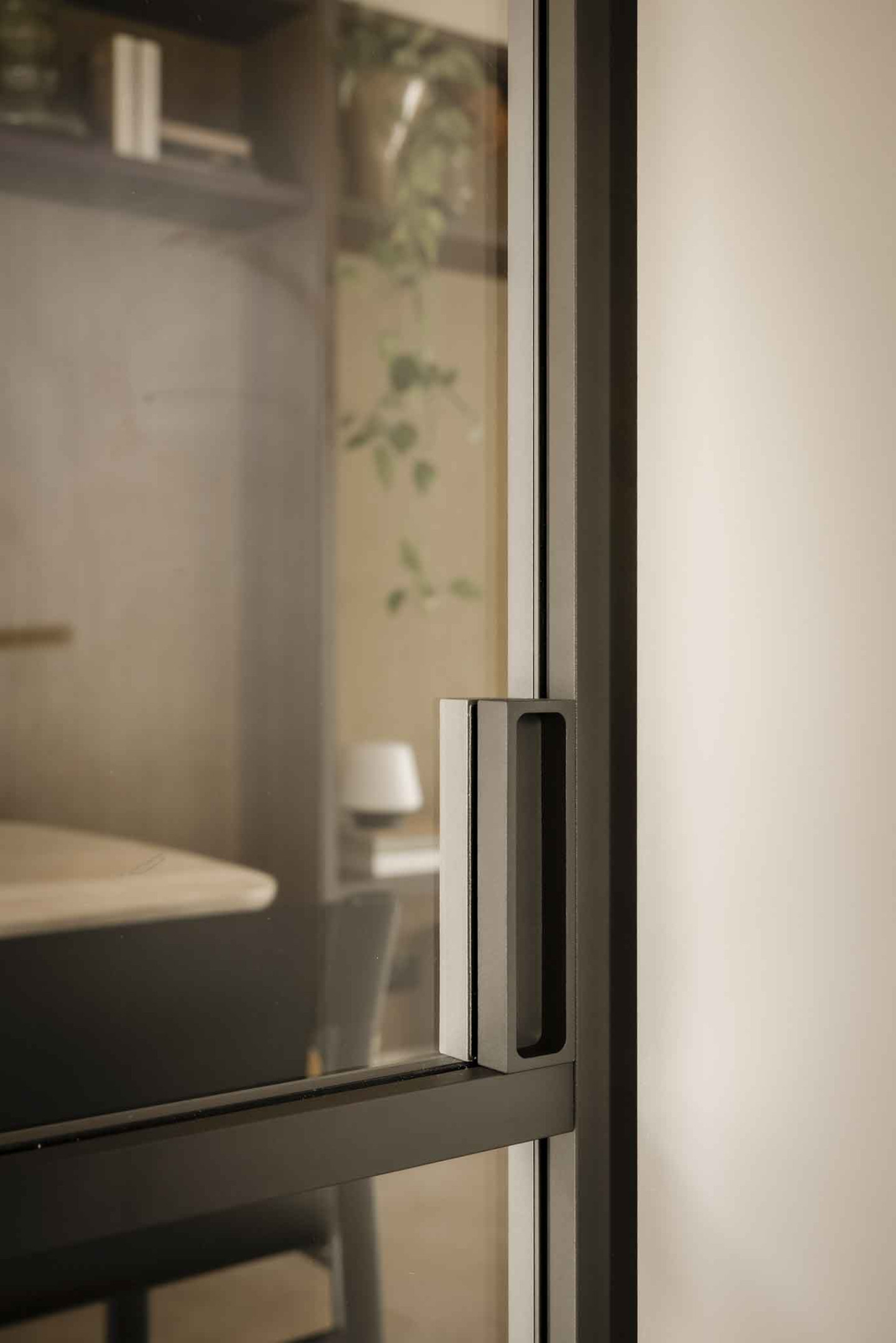 vtwonen interieur met gewoon gers schuifdeur