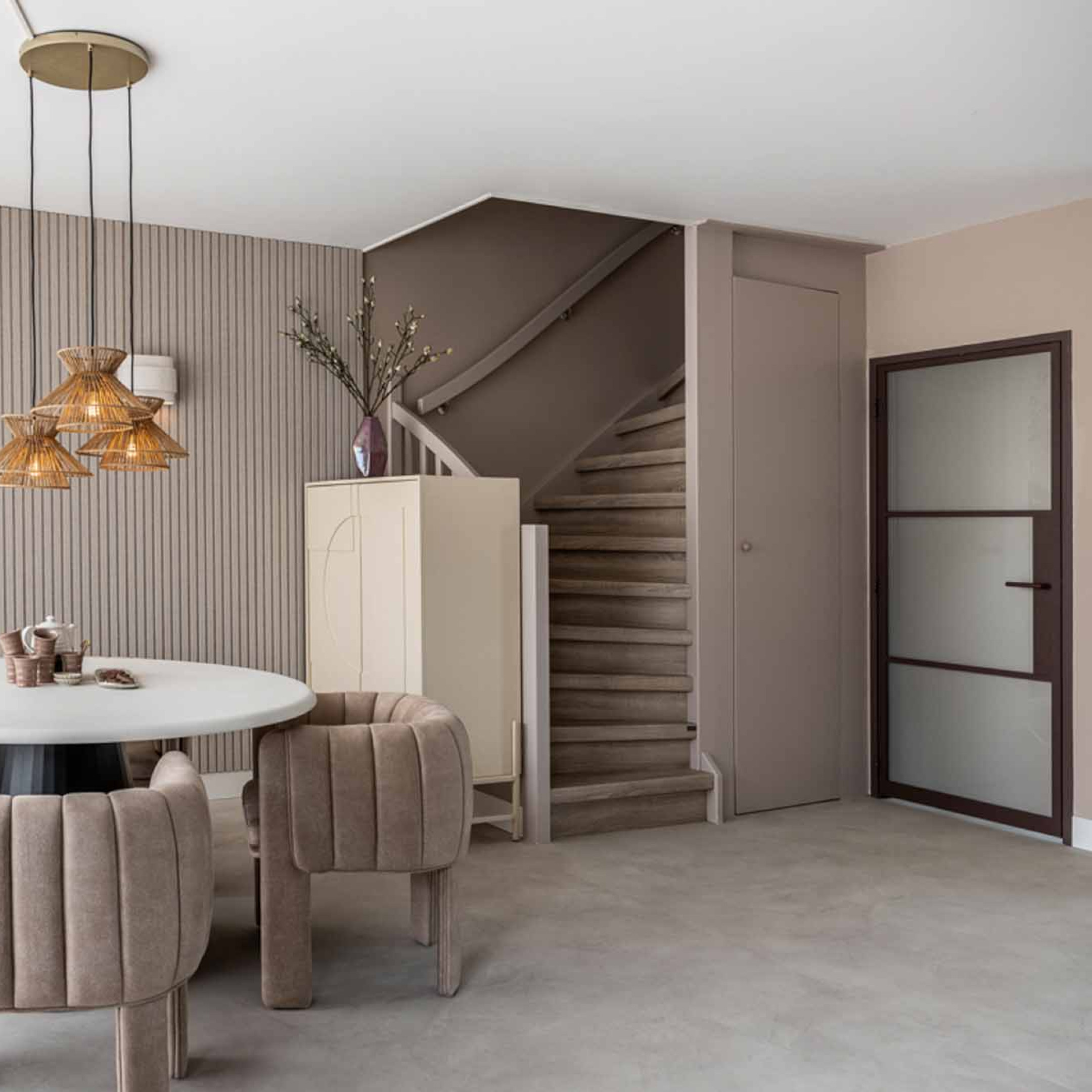 Gewoongers akupanel lattenwand akoestiek verbeteren geluiddemping akoestisch paneel vtwonen stalen deur gersdeur