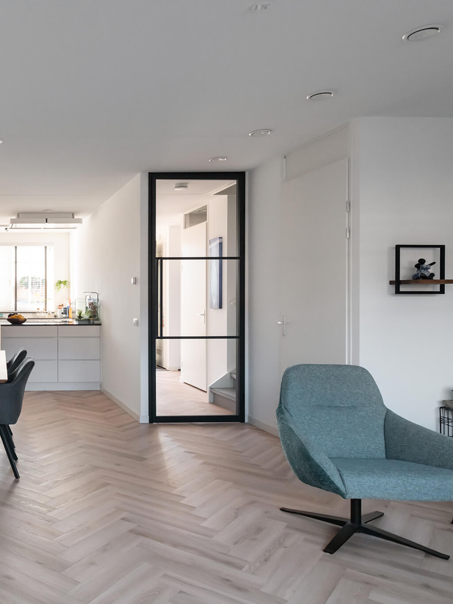 stalen deur tot plafond gers