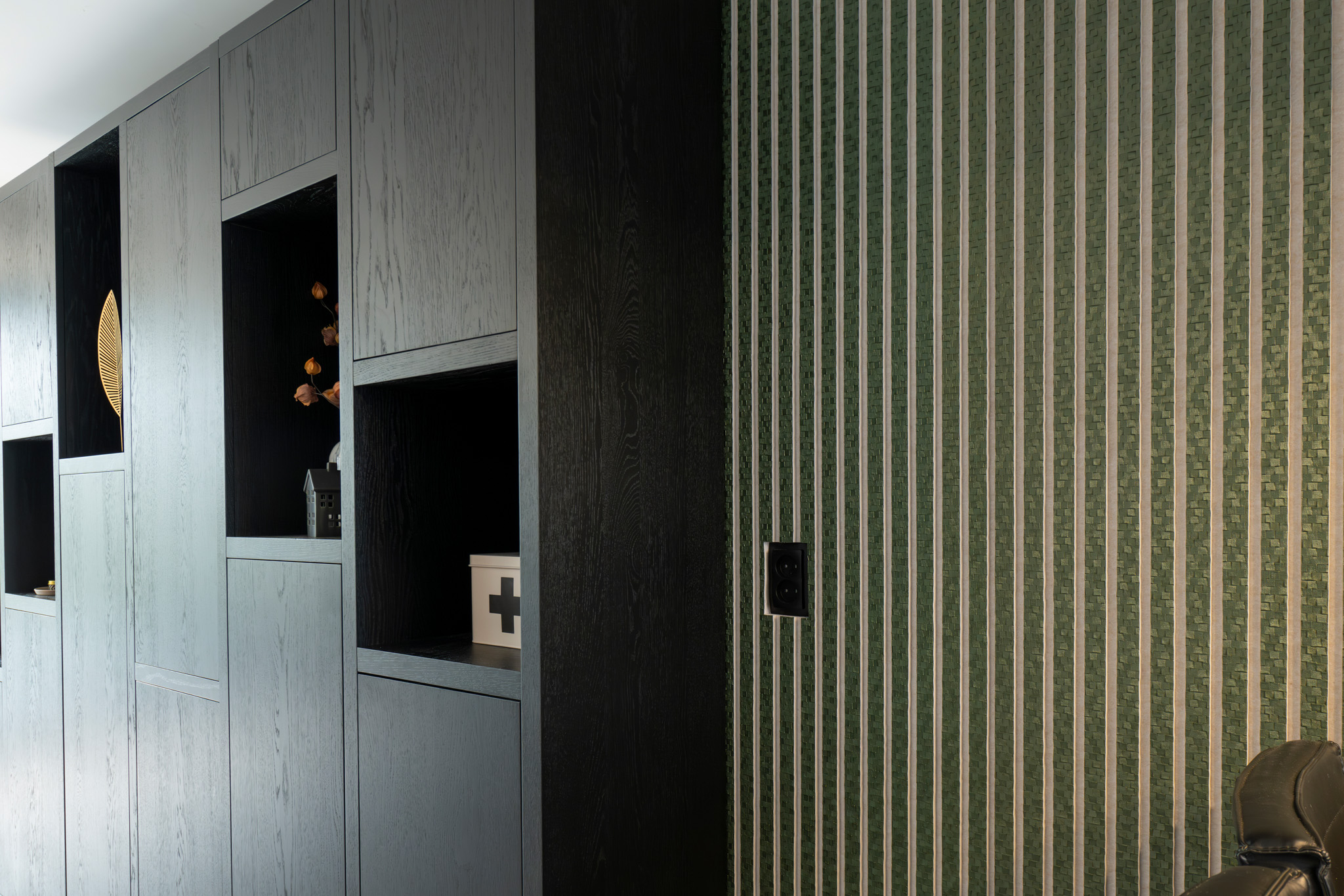 Stopcontact maken in akoestisch wandpaneel van GewoonGers