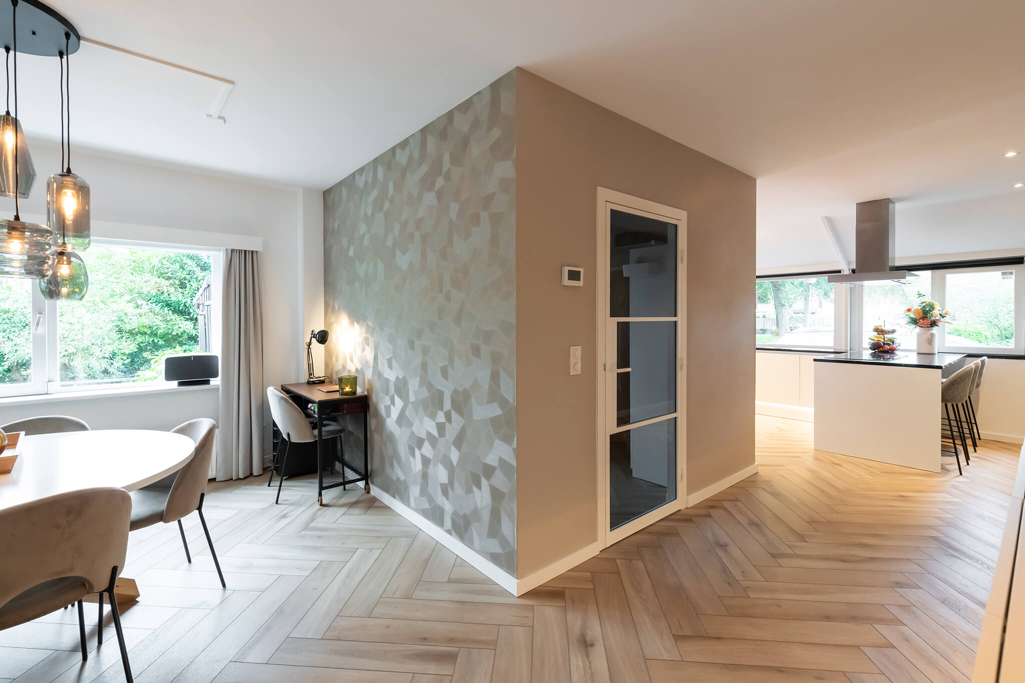 verschil tussen opdekdeur en stompe deur in beeld - stompe deur van gewoongers