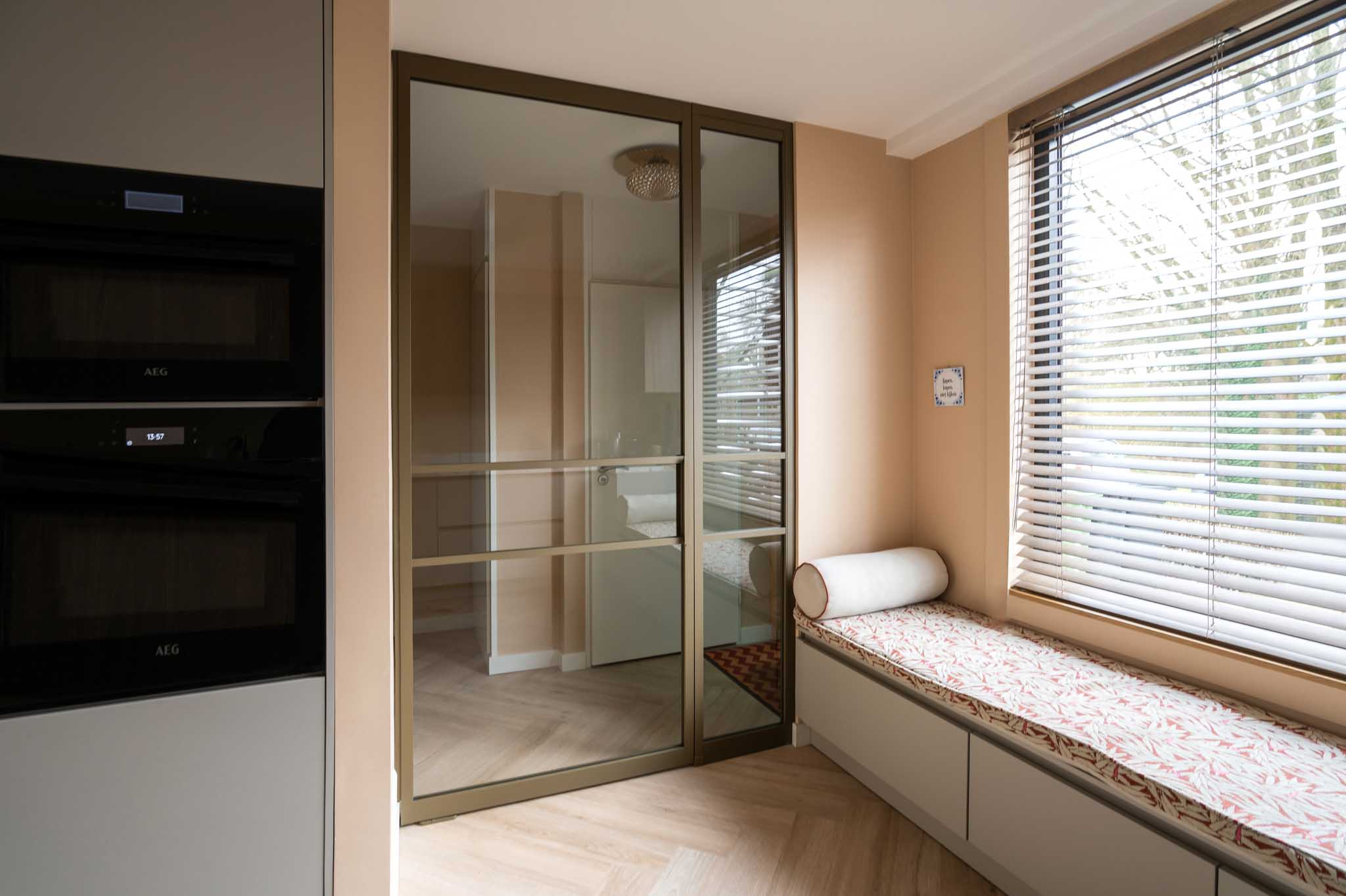 Binnenkijken interieur met bronzen deuren kopen zonder kijken gewoongers