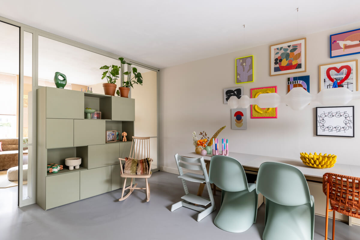 licht grijze stalen deur vtwonen gewoongers Eclectisch interieur